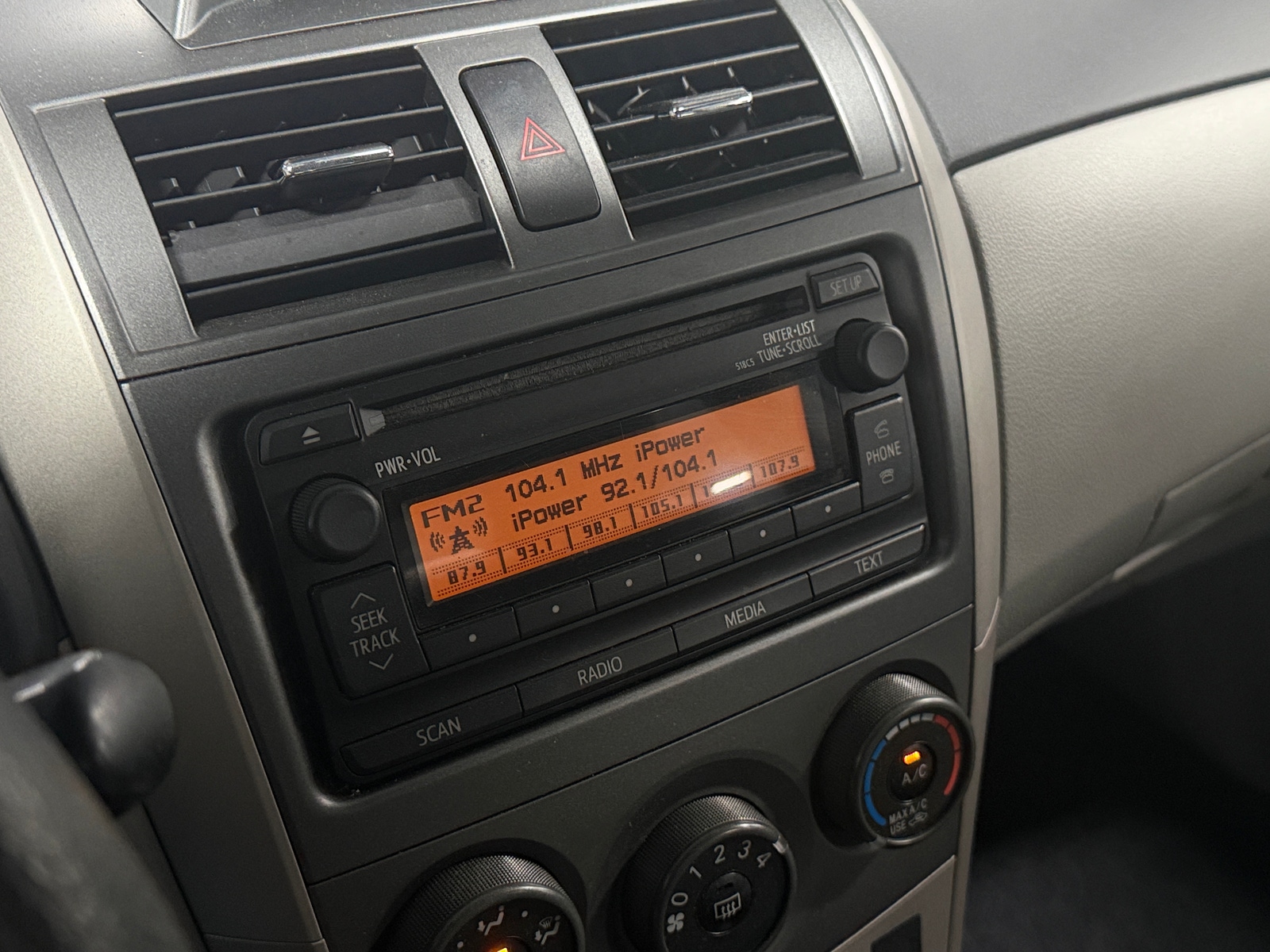 Thumbnail: 2012 Toyota Corolla - 4