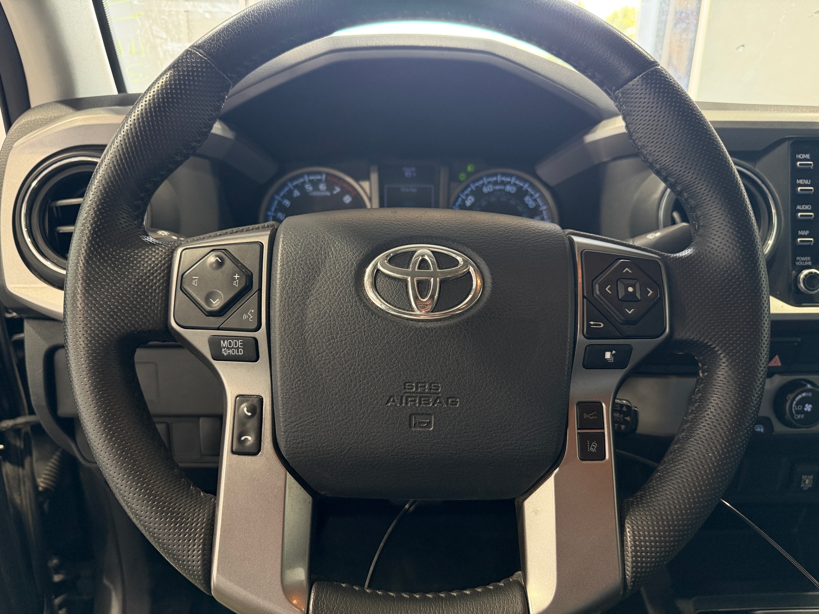 Thumbnail: 2020 Toyota Tacoma - 5