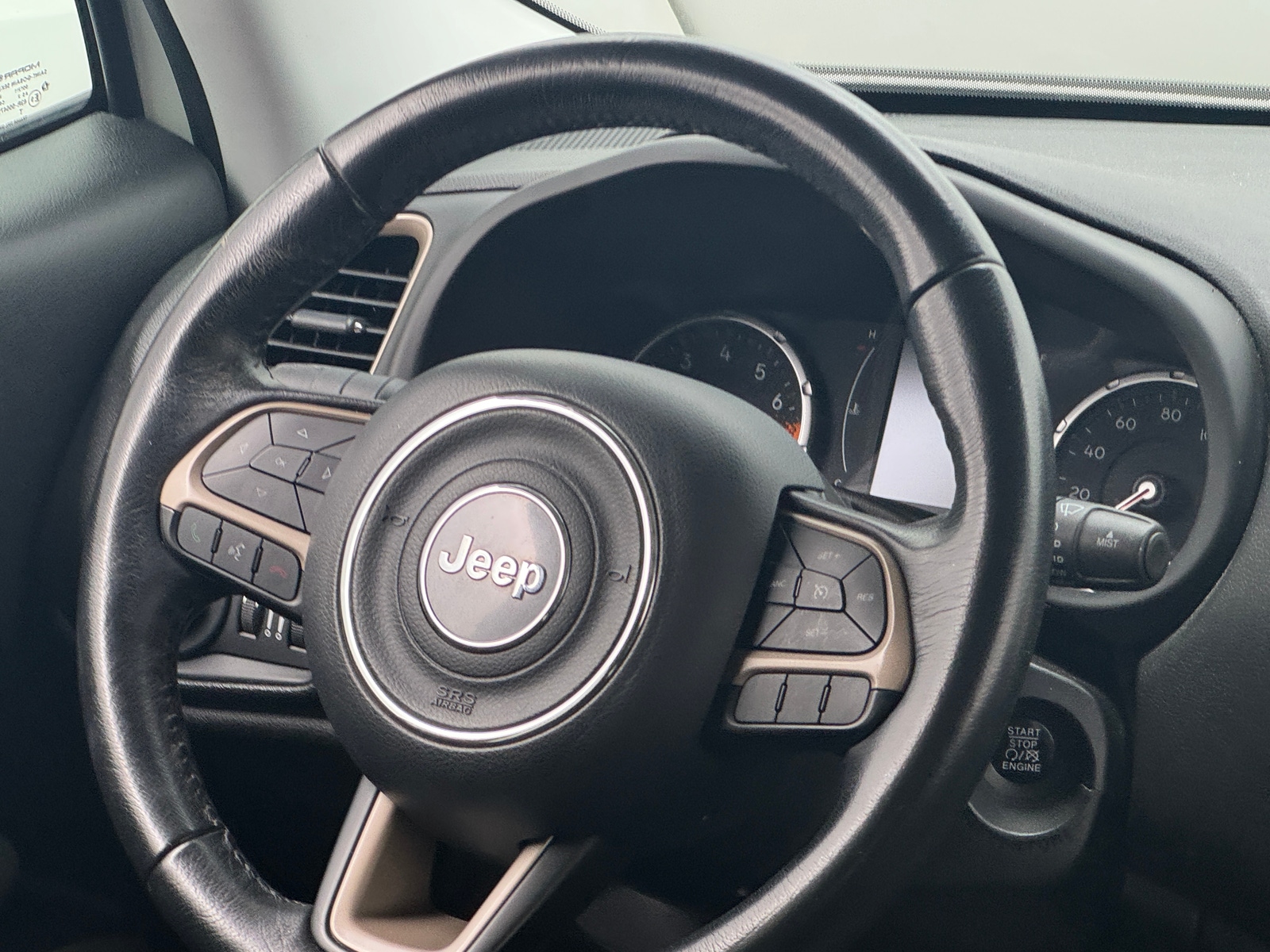 Thumbnail: 2017 Jeep Renegade - 5