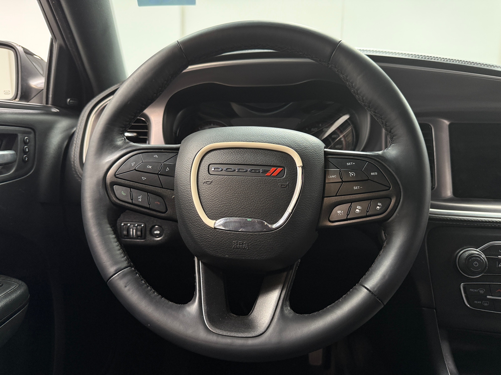 Thumbnail: 2022 Dodge Charger - 4