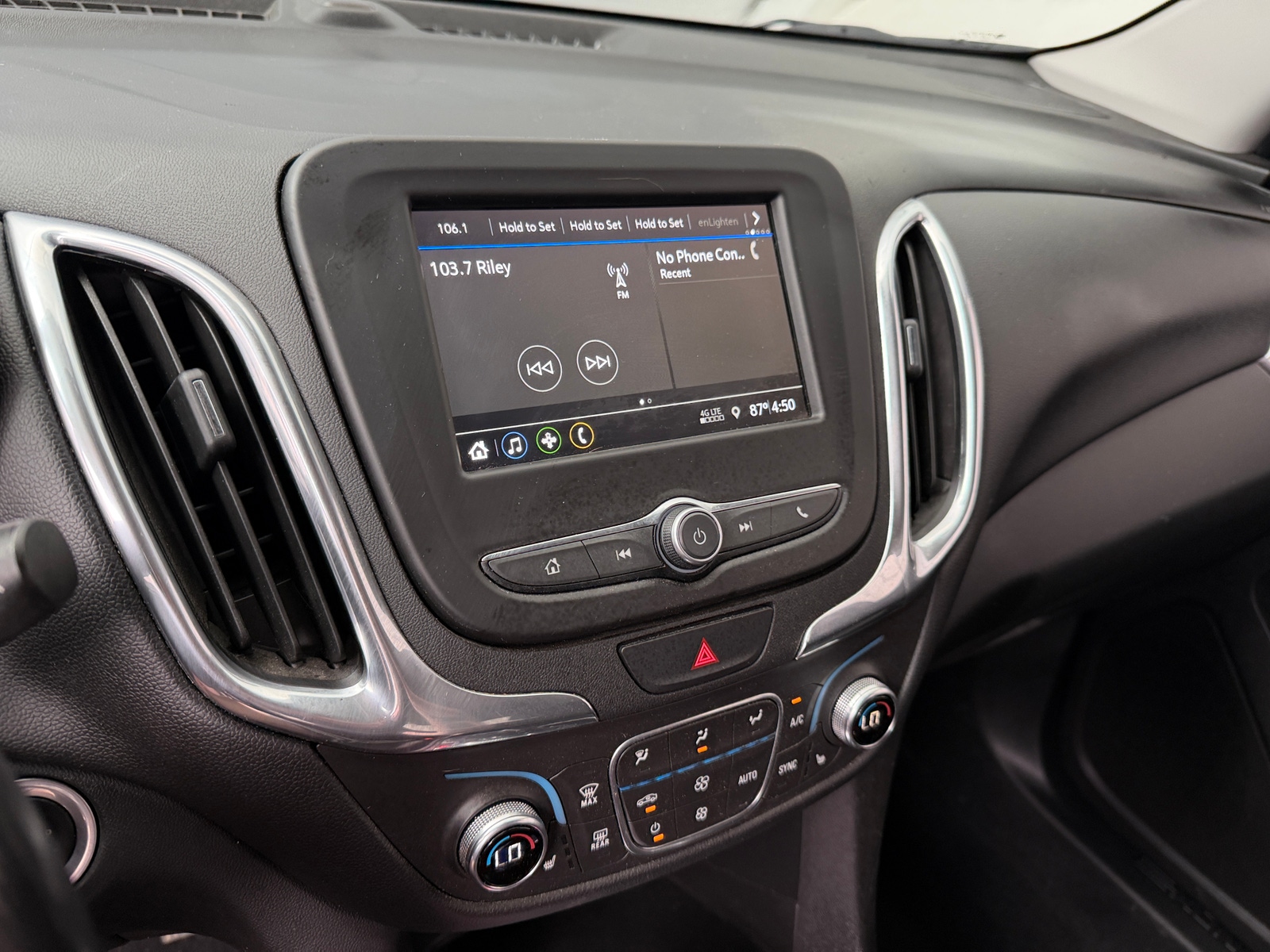 Thumbnail: 2019 Chevrolet Equinox - 4