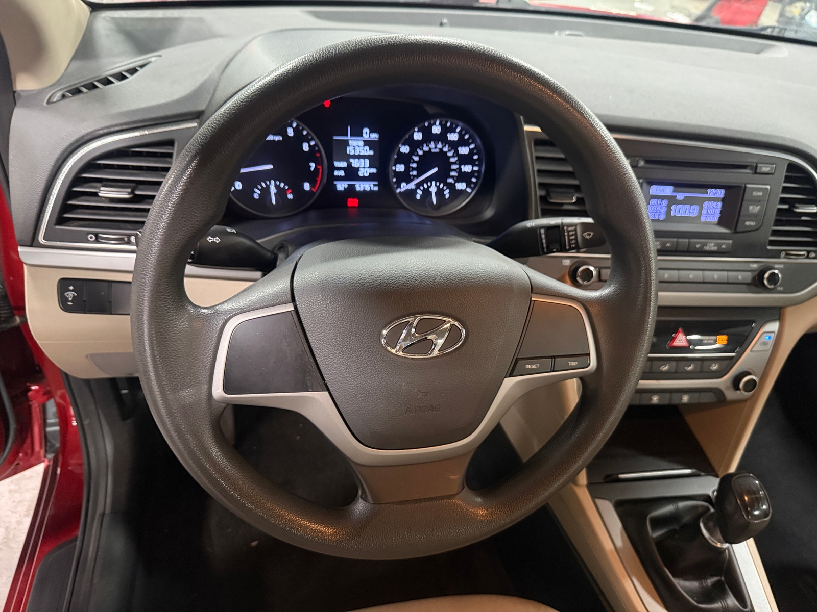 Thumbnail: 2017 Hyundai Elantra - 5