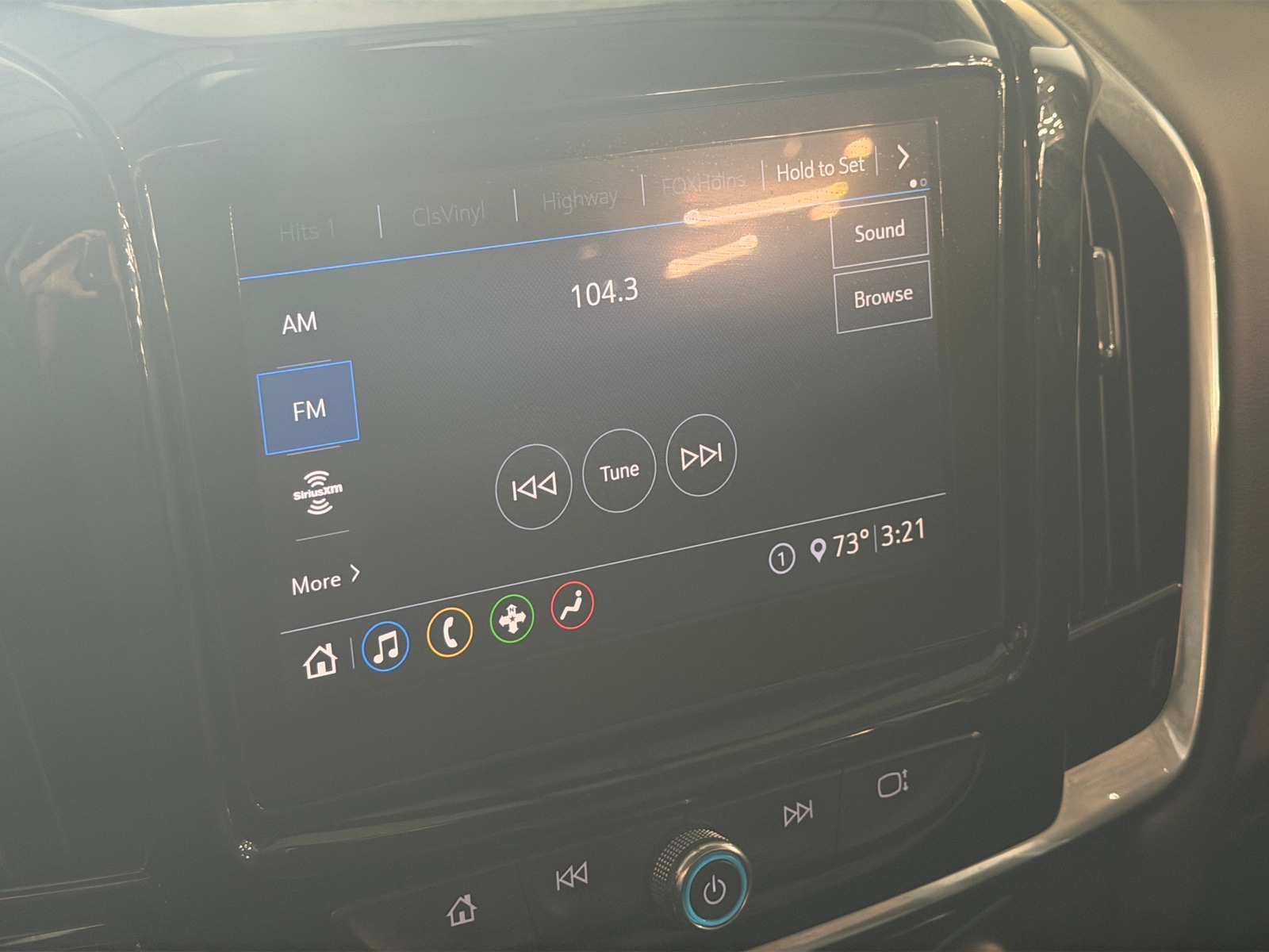 Thumbnail: 2021 Chevrolet Traverse - 3