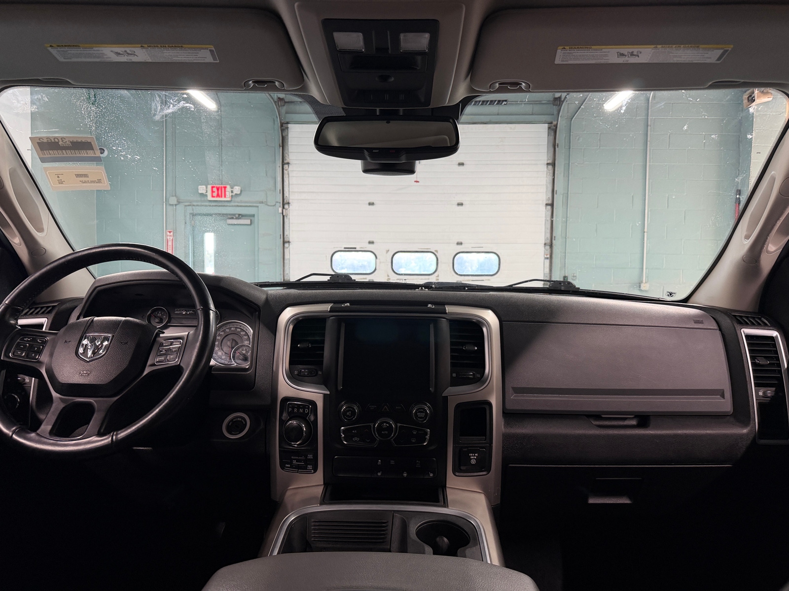 Thumbnail: 2020 RAM 1500 Classic - 3