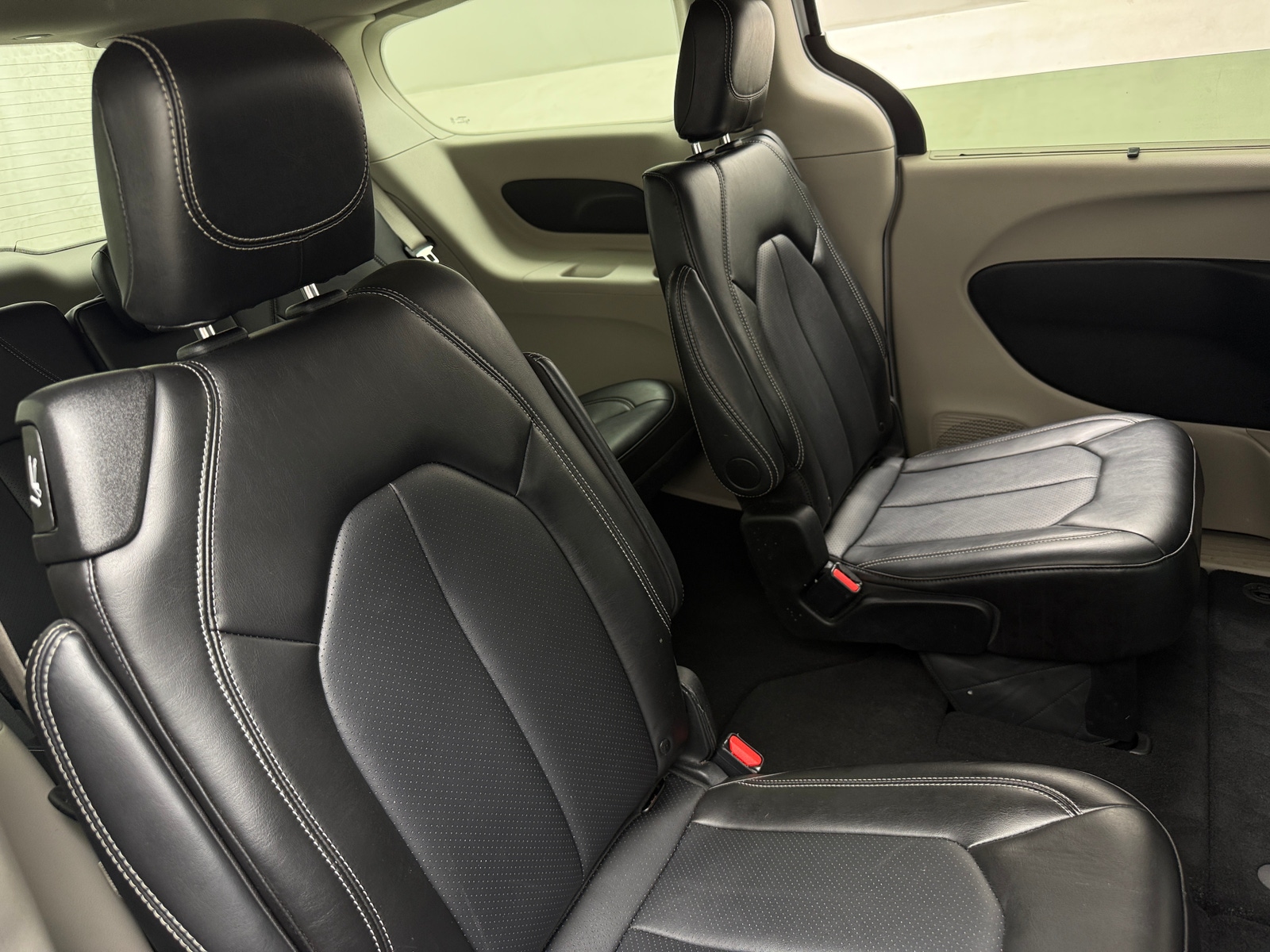 Thumbnail: 2024 Chrysler Pacifica - 5