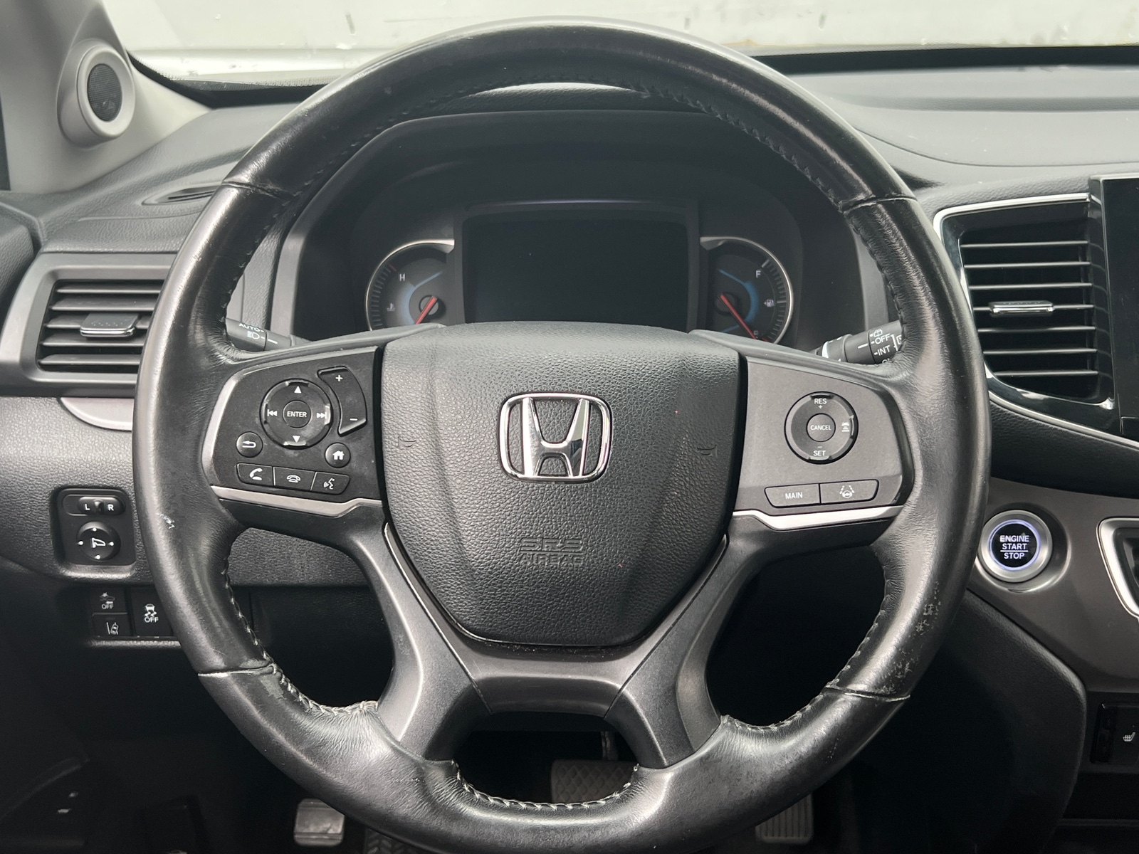 Thumbnail: 2019 Honda Pilot - 4