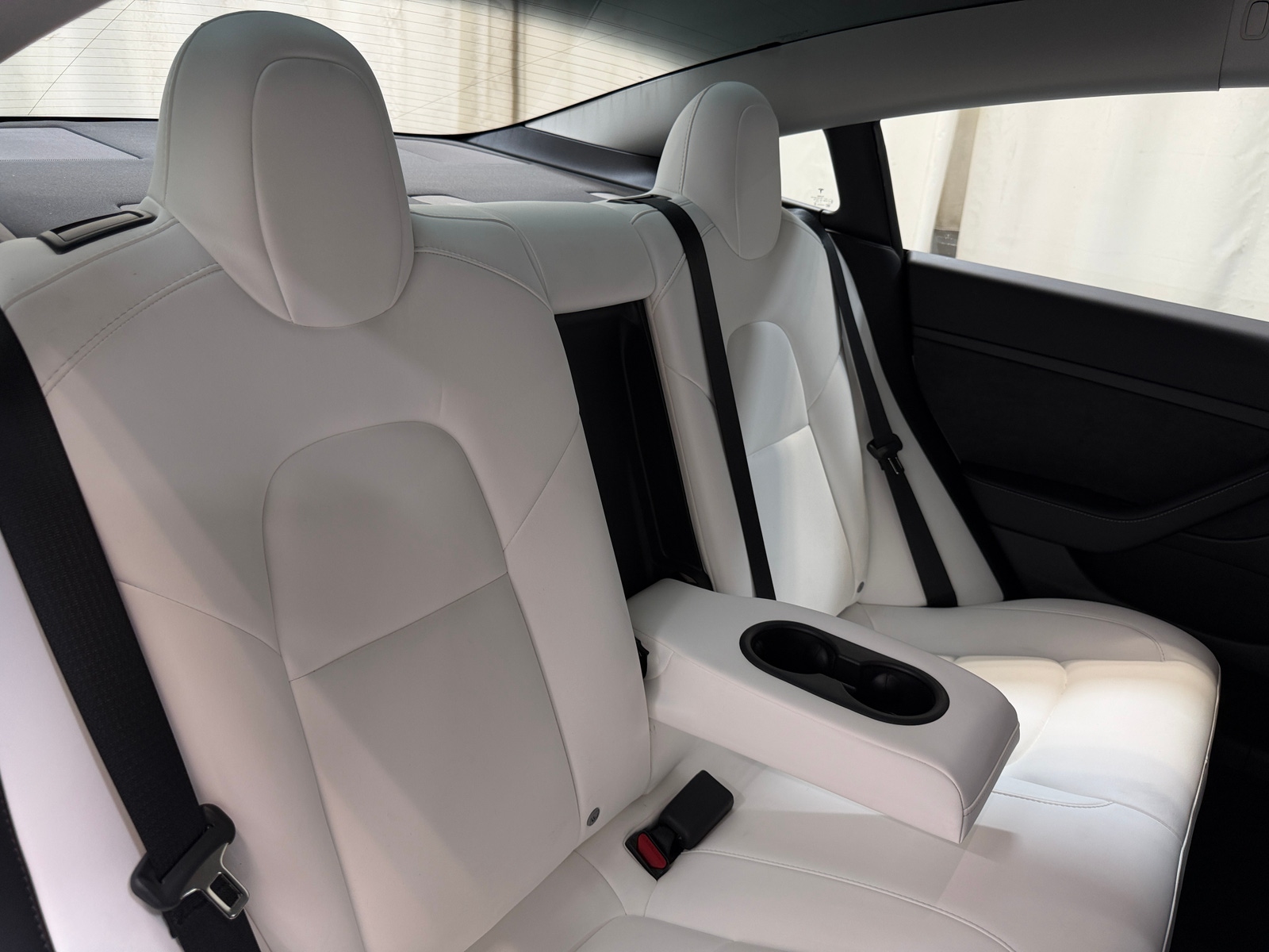 Thumbnail: 2022 Tesla Model 3 - 5