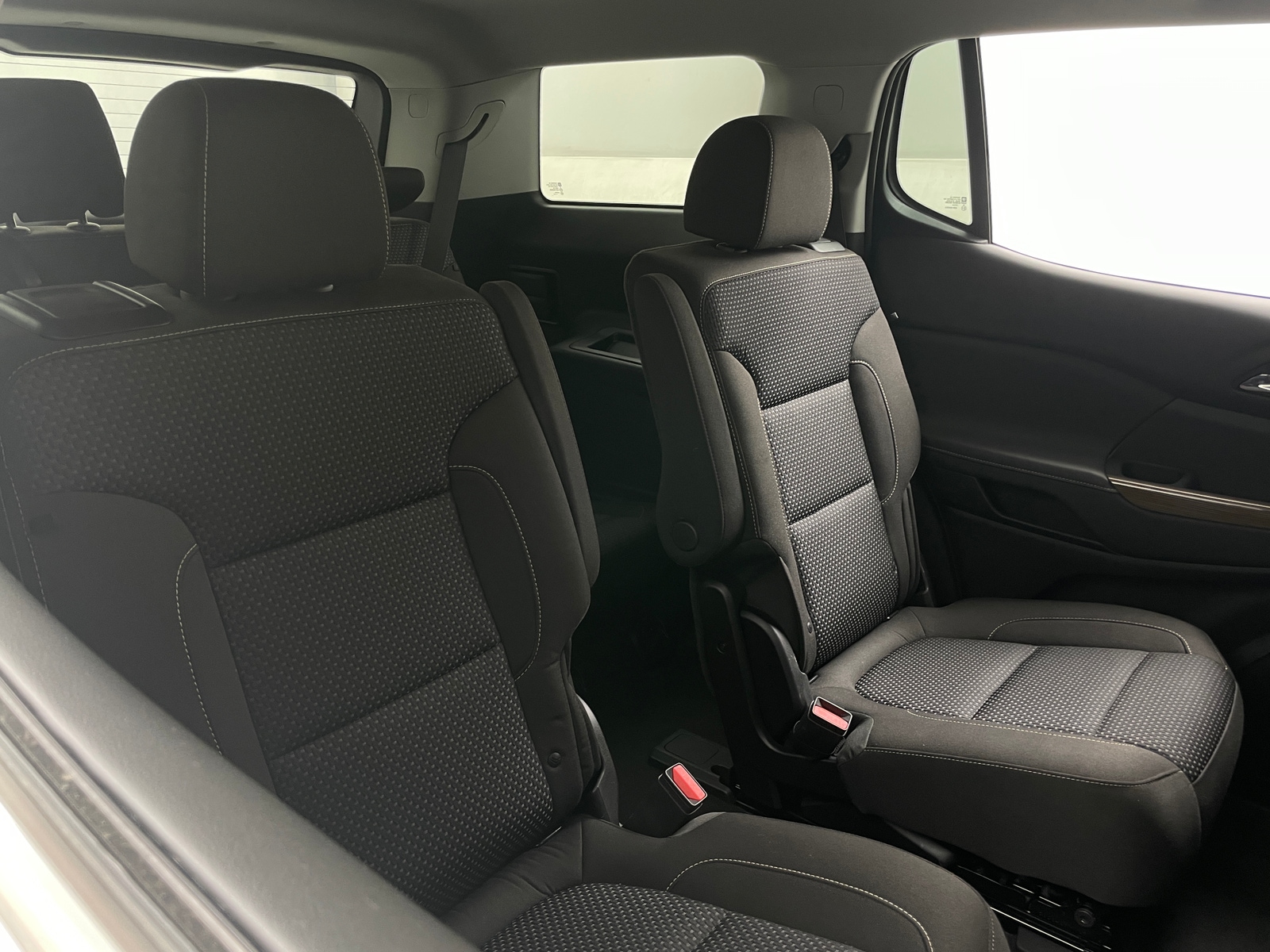 Thumbnail: 2023 GMC Acadia - 6