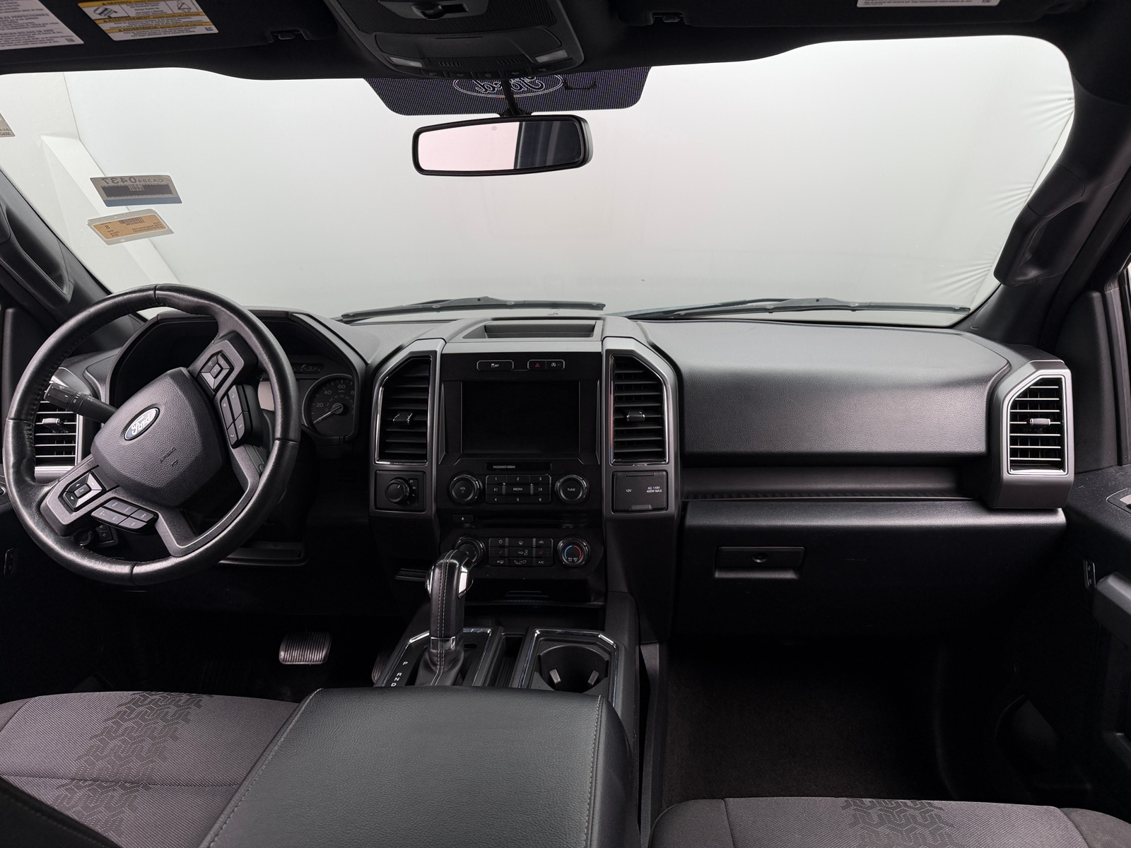 Thumbnail: 2018 Ford Econoline - 3