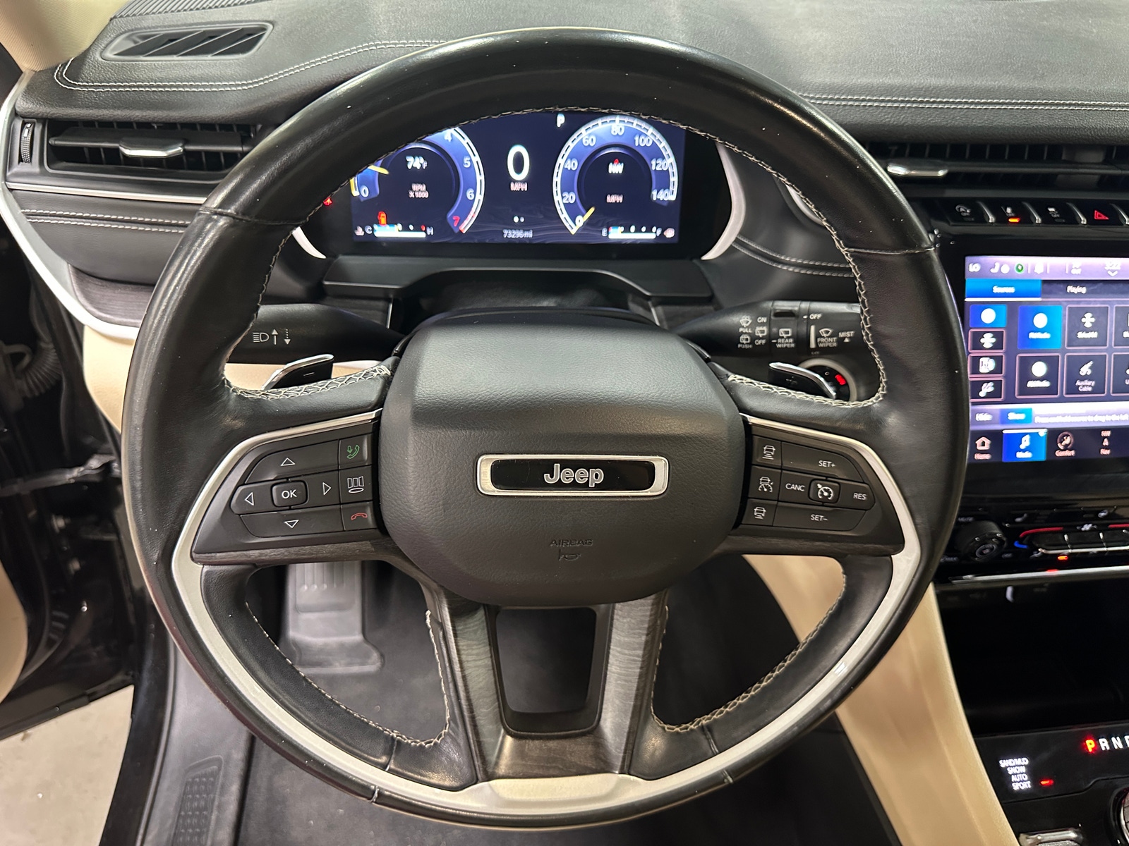 Thumbnail: 2021 Jeep Grand Cherokee L - 4