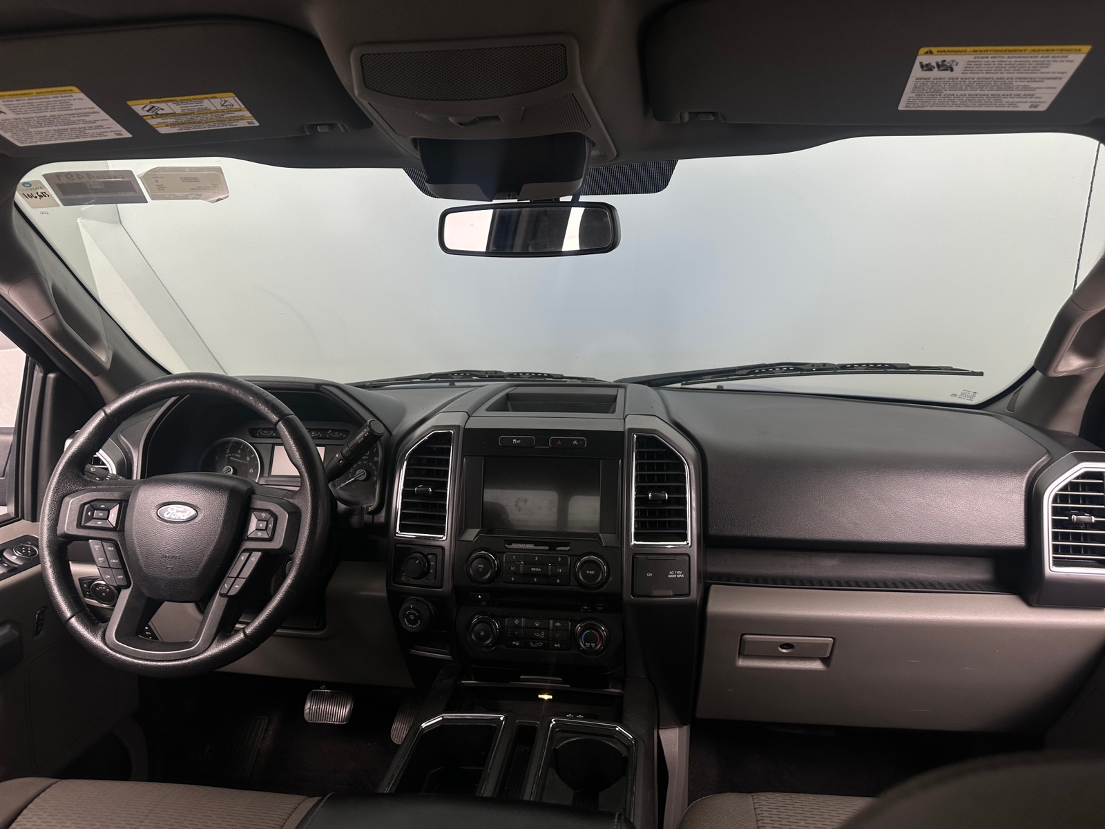 Thumbnail: 2016 Ford Econoline - 3