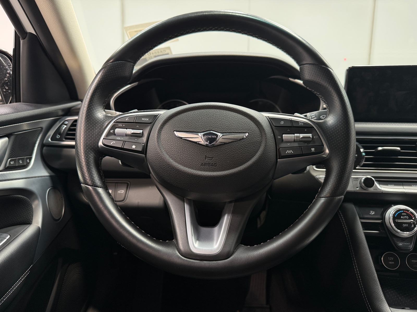 Thumbnail: 2022 Genesis G70 - 4