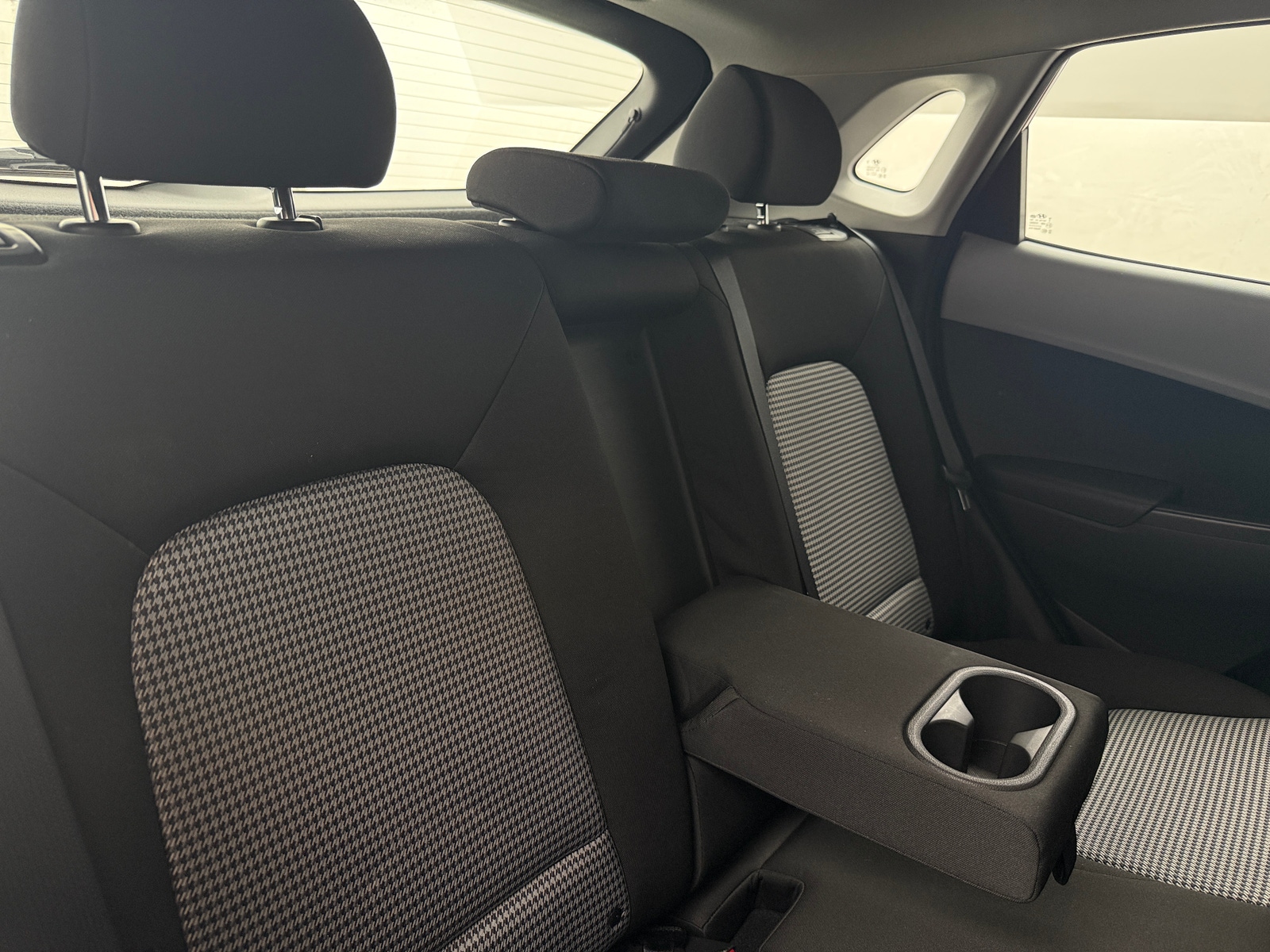 Thumbnail: 2021 Hyundai Kona - 6