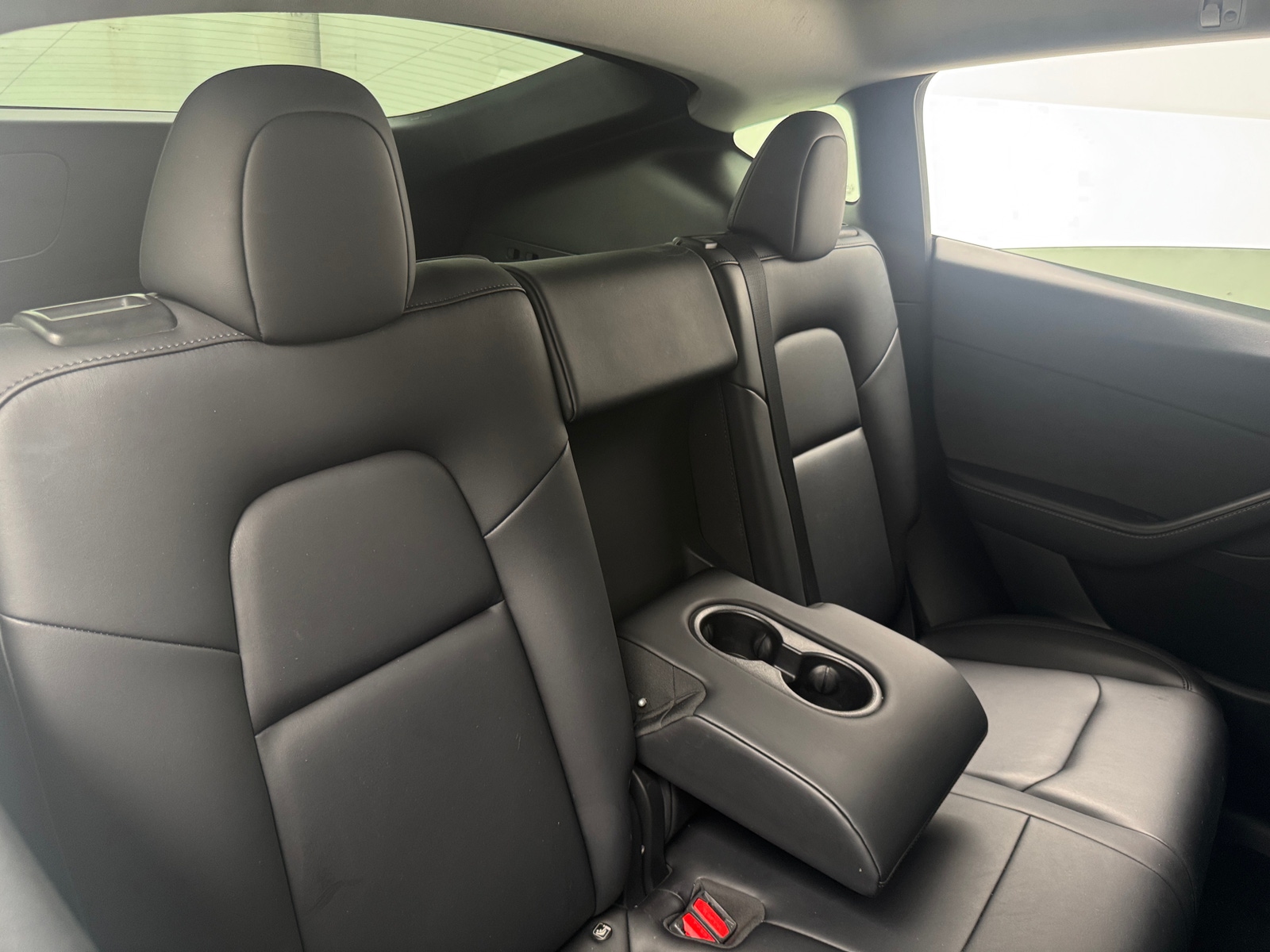 Thumbnail: 2022 Tesla Model Y - 5