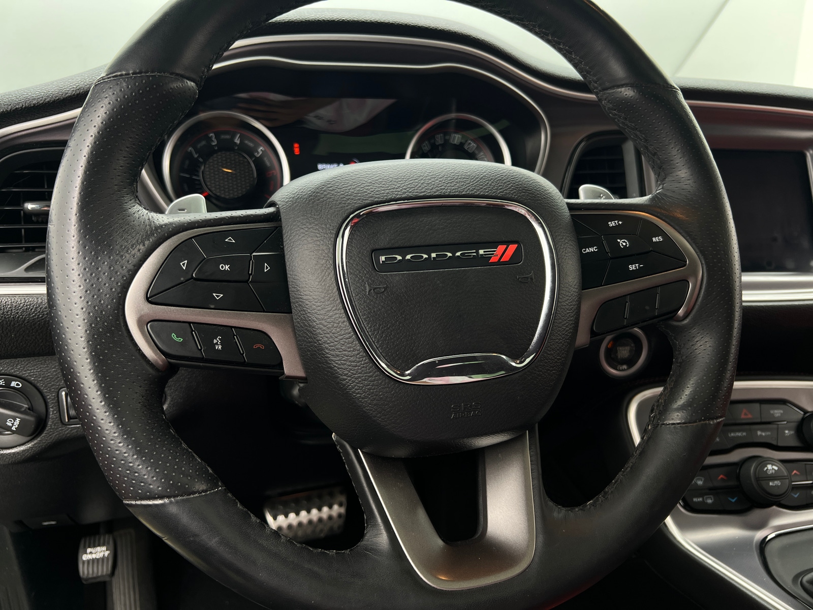 Thumbnail: 2019 Dodge Challenger - 3