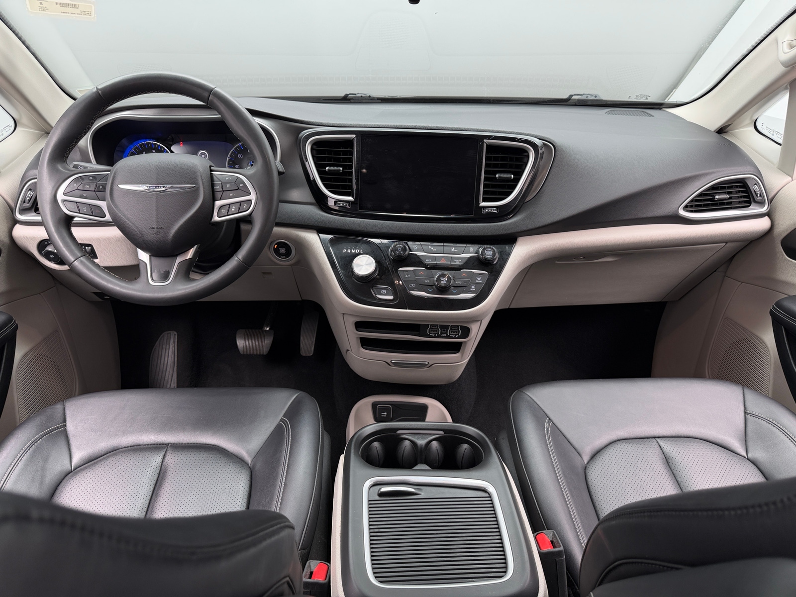 Thumbnail: 2024 Chrysler Pacifica - 2