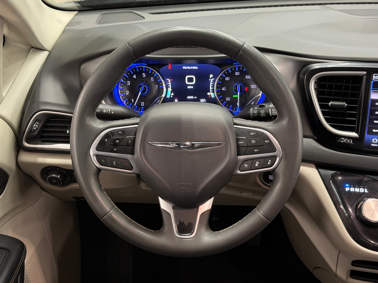 Thumbnail: 2024 Chrysler Pacifica - 4