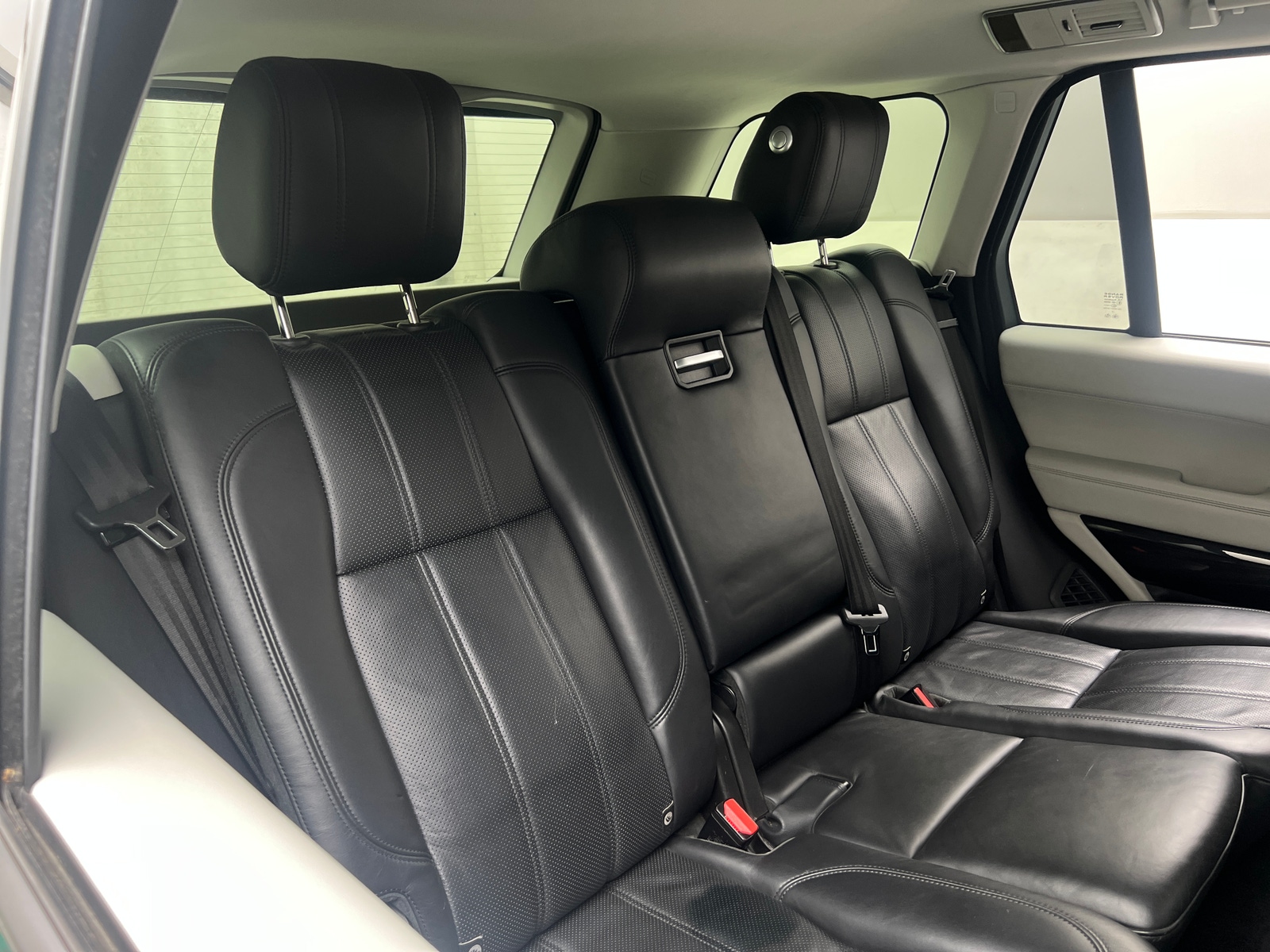 Thumbnail: 2016 Land Rover Range Rover - 5
