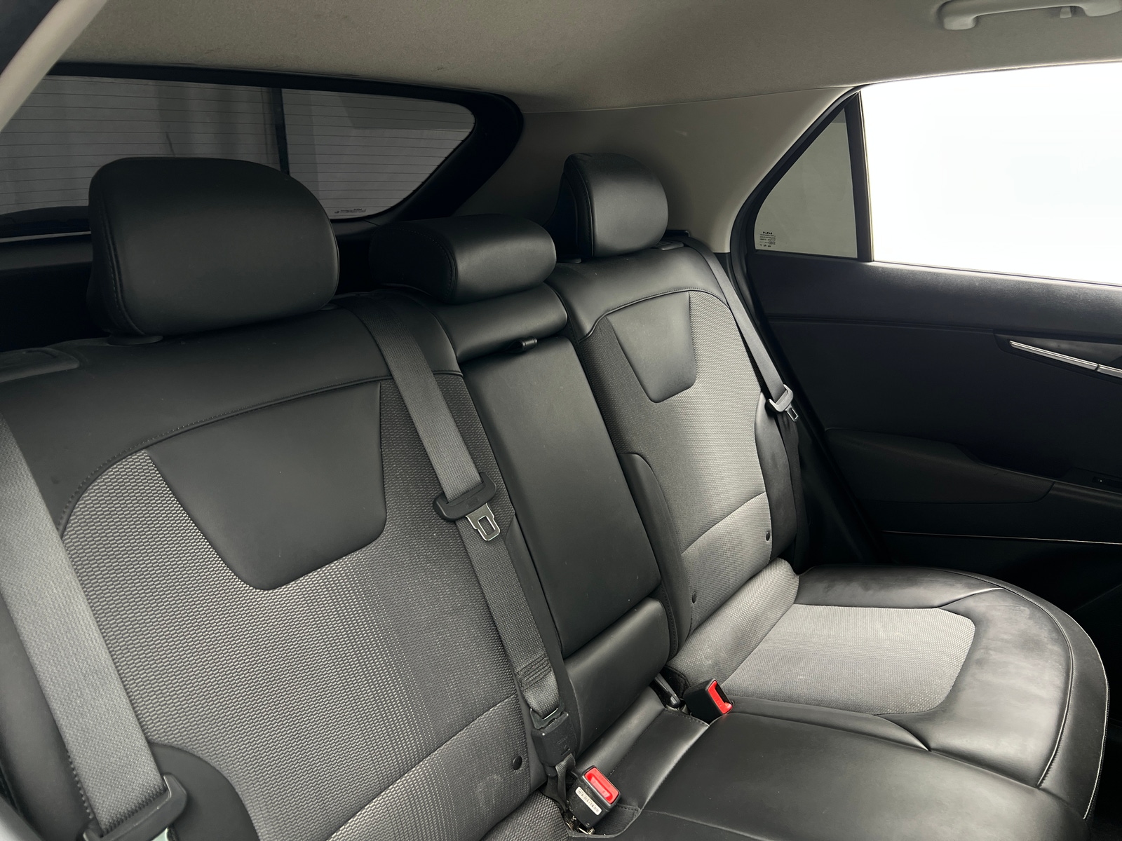 Thumbnail: 2023 Kia Niro - 5