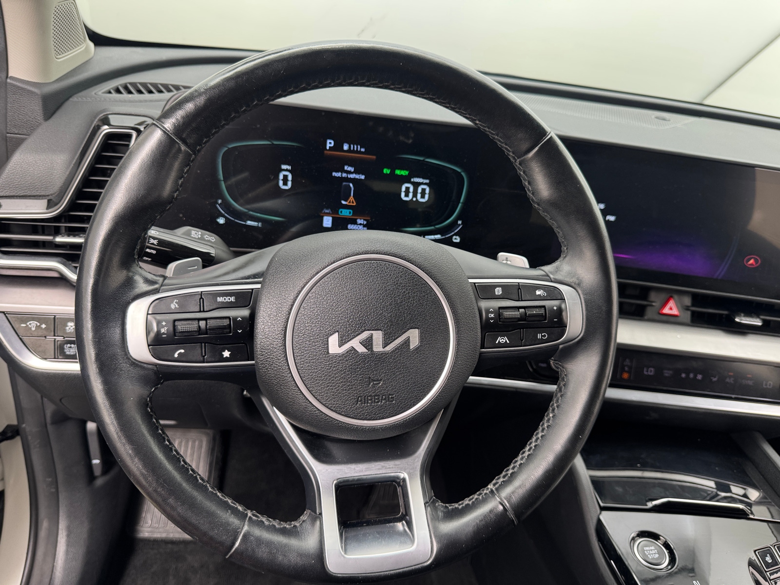 Thumbnail: 2023 Kia Sportage - 4