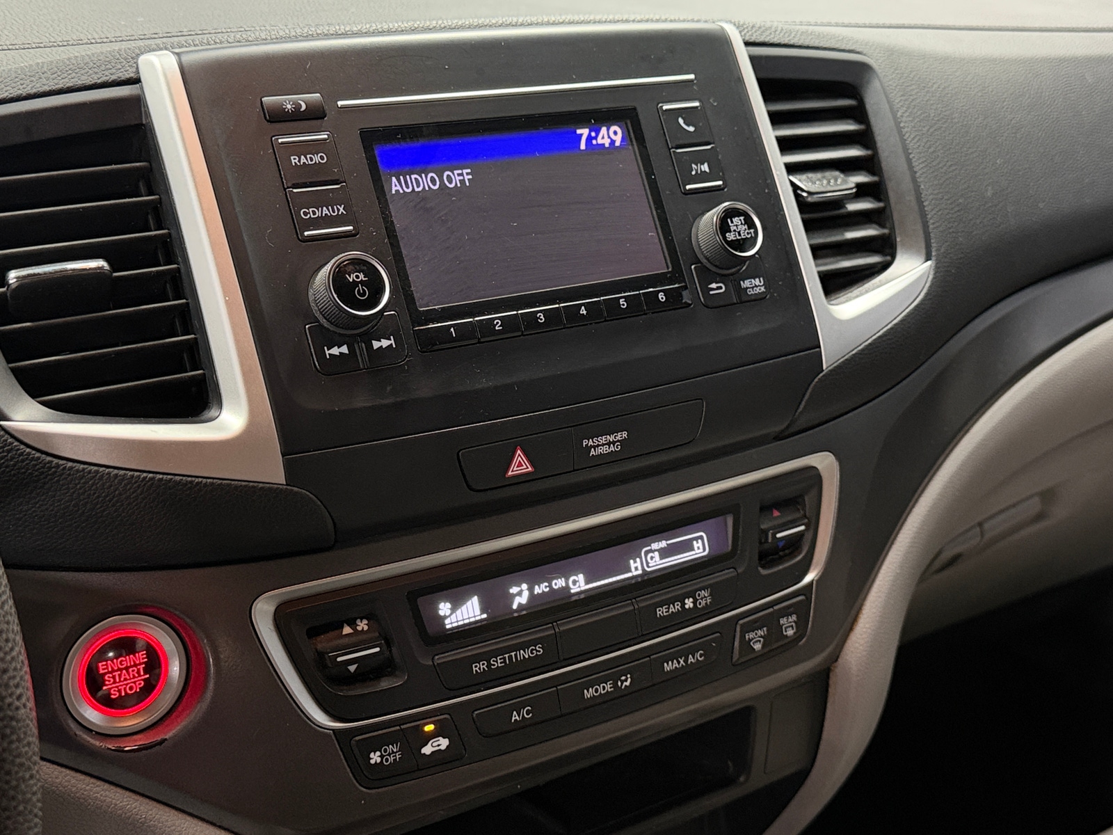 Thumbnail: 2016 Honda Pilot - 4