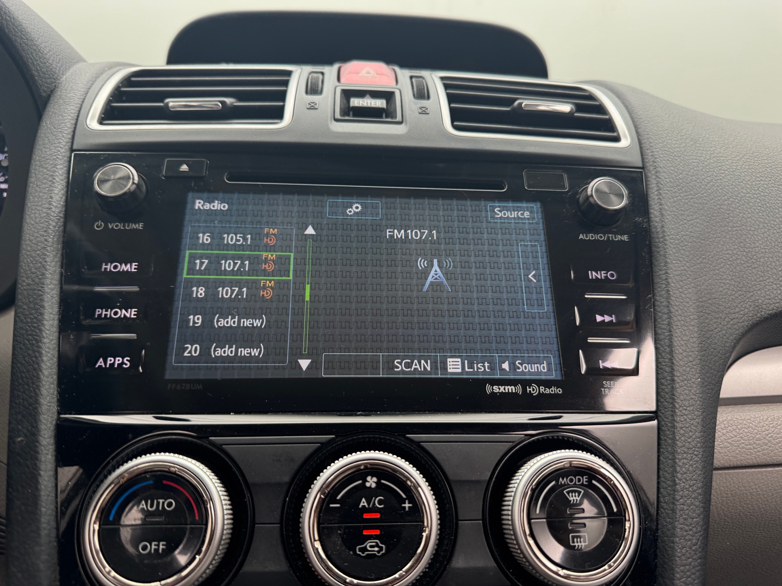 Thumbnail: 2017 Subaru Forester - 4
