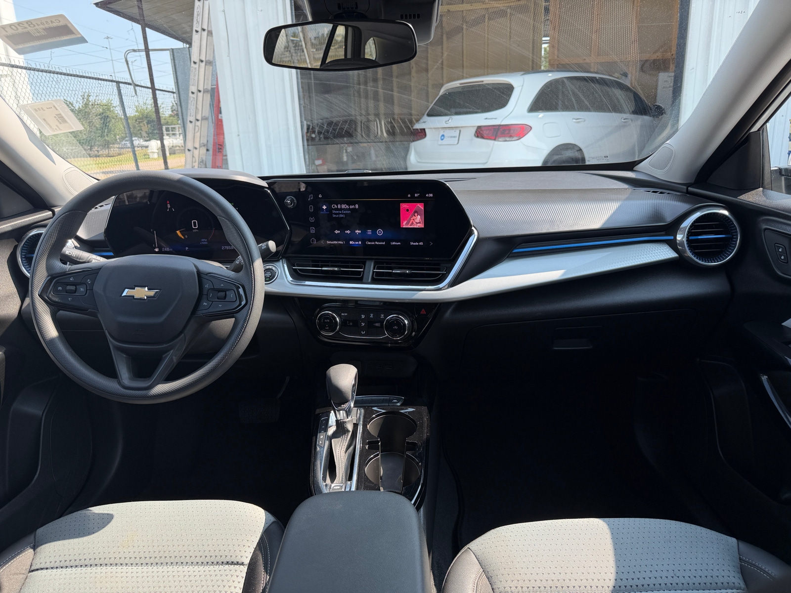 Thumbnail: 2025 Chevrolet Trax - 2