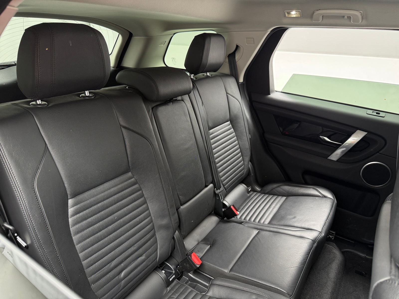 Thumbnail: 2021 Land Rover Discovery Sport - 5