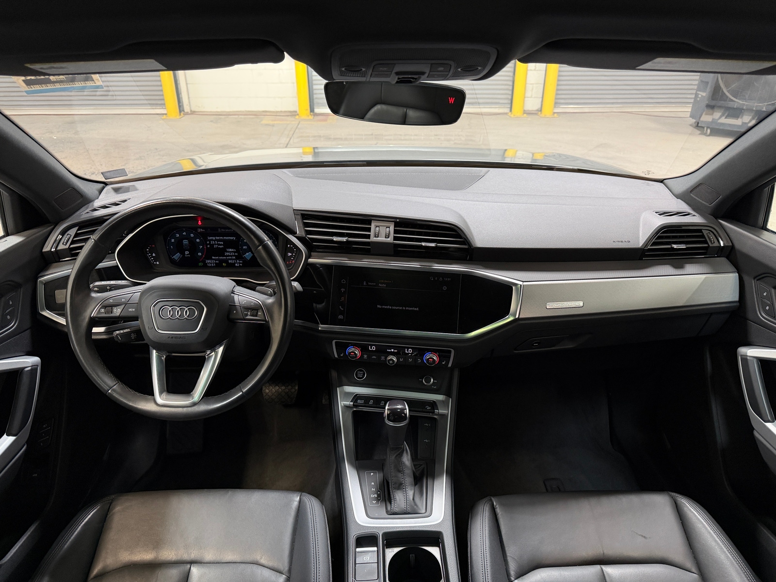 Thumbnail: 2023 Audi Q3 - 2