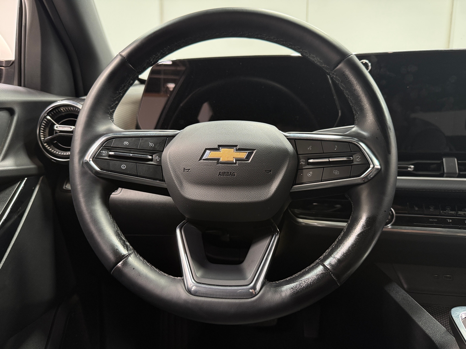 Thumbnail: 2025 Chevrolet Equinox - 5