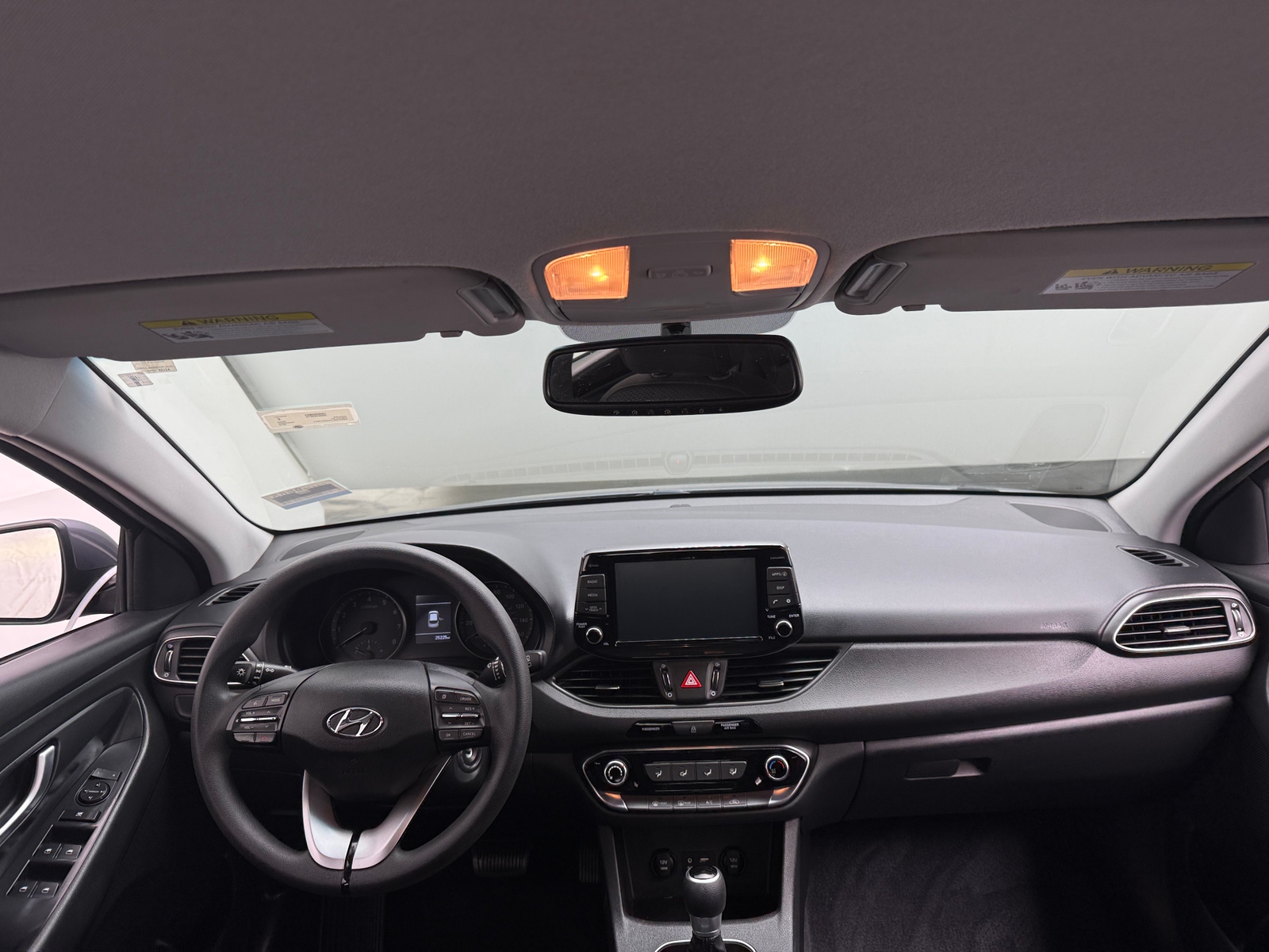 Thumbnail: 2018 Hyundai Elantra - 3