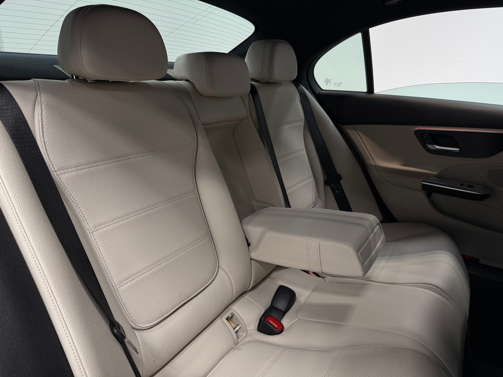 Thumbnail: 2023 Mercedes-Benz C-Class - 5