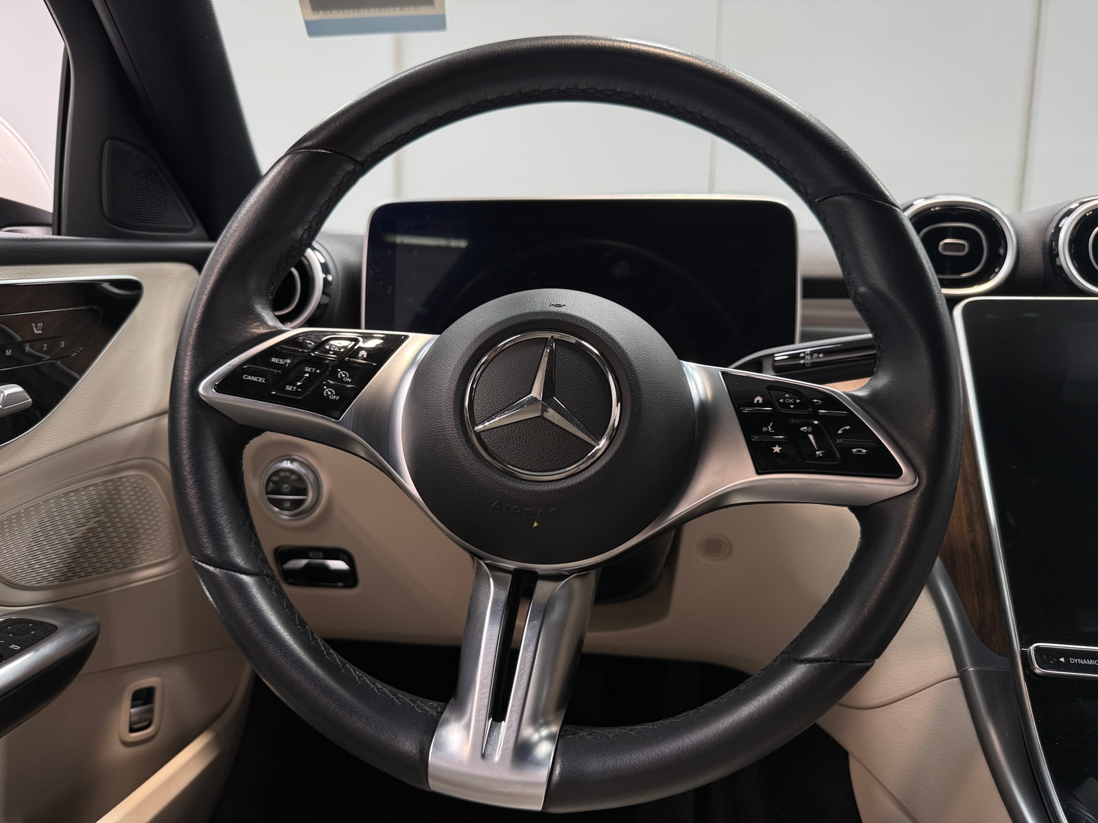 Thumbnail: 2023 Mercedes-Benz C-Class - 4