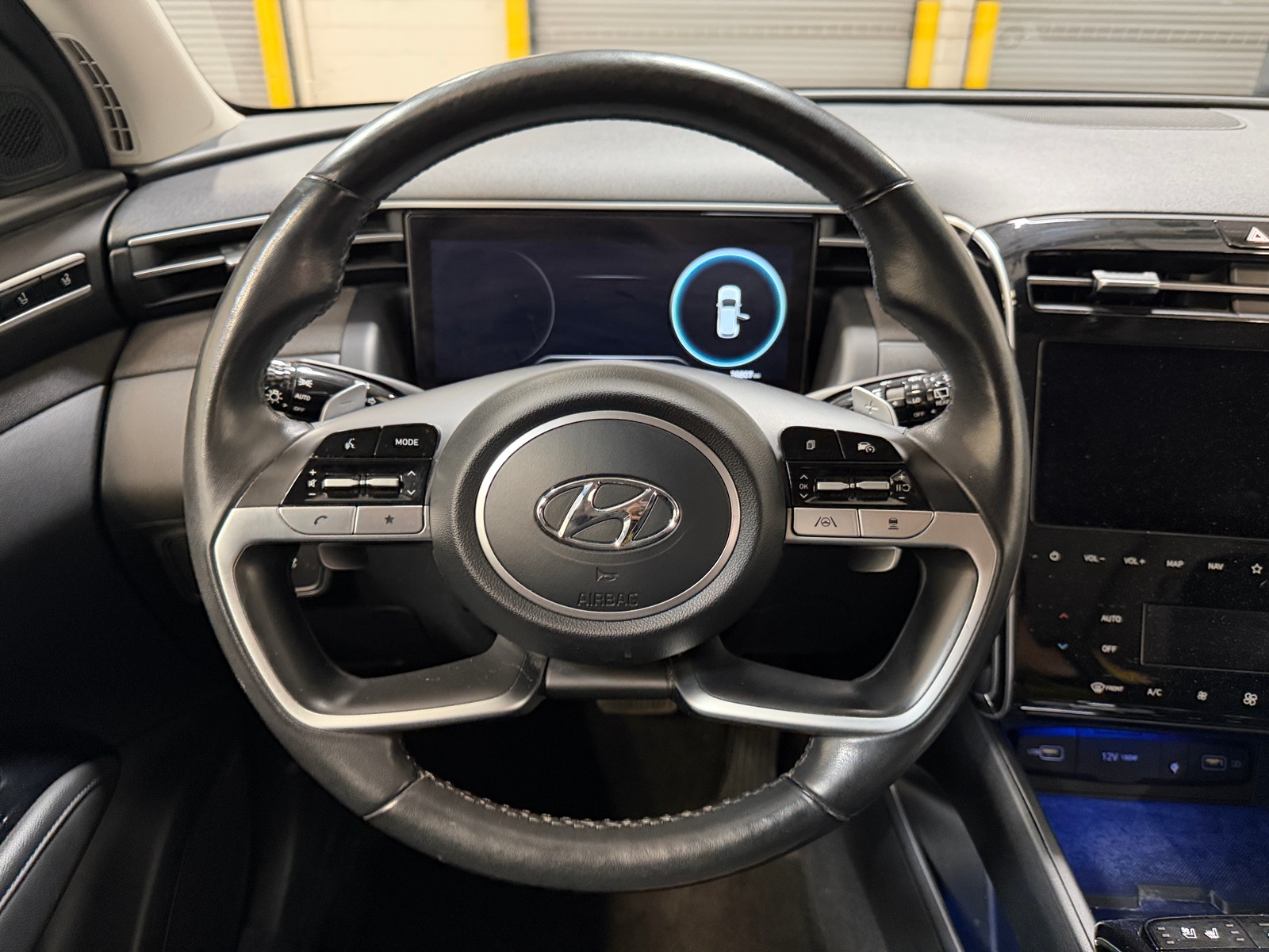 Thumbnail: 2022 Hyundai Tucson - 4