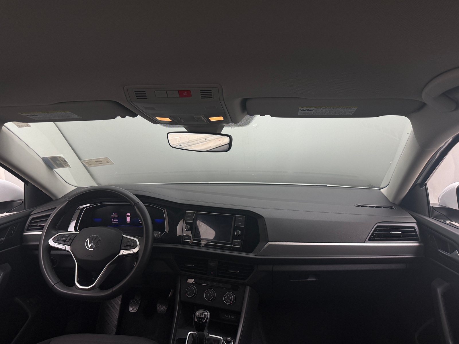 Thumbnail: 2024 Volkswagen Jetta - 3
