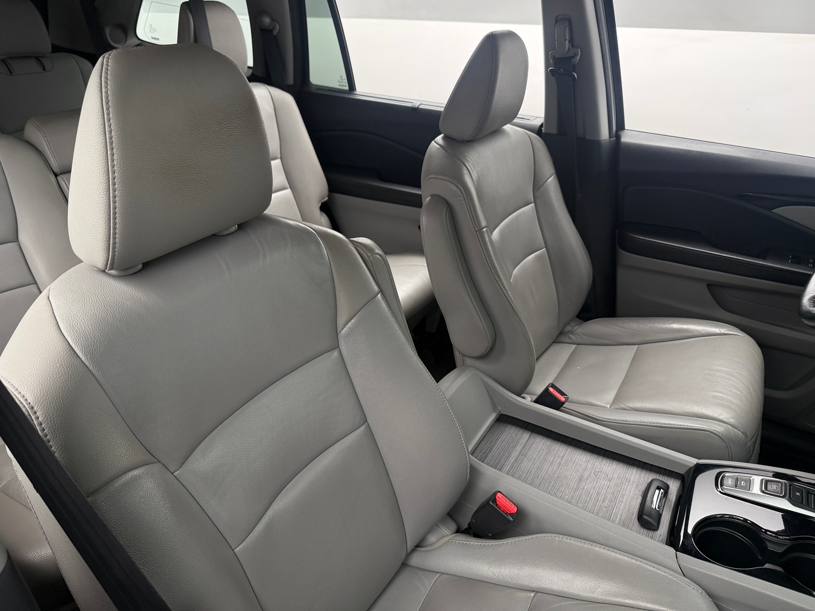 Thumbnail: 2016 Honda Pilot - 2