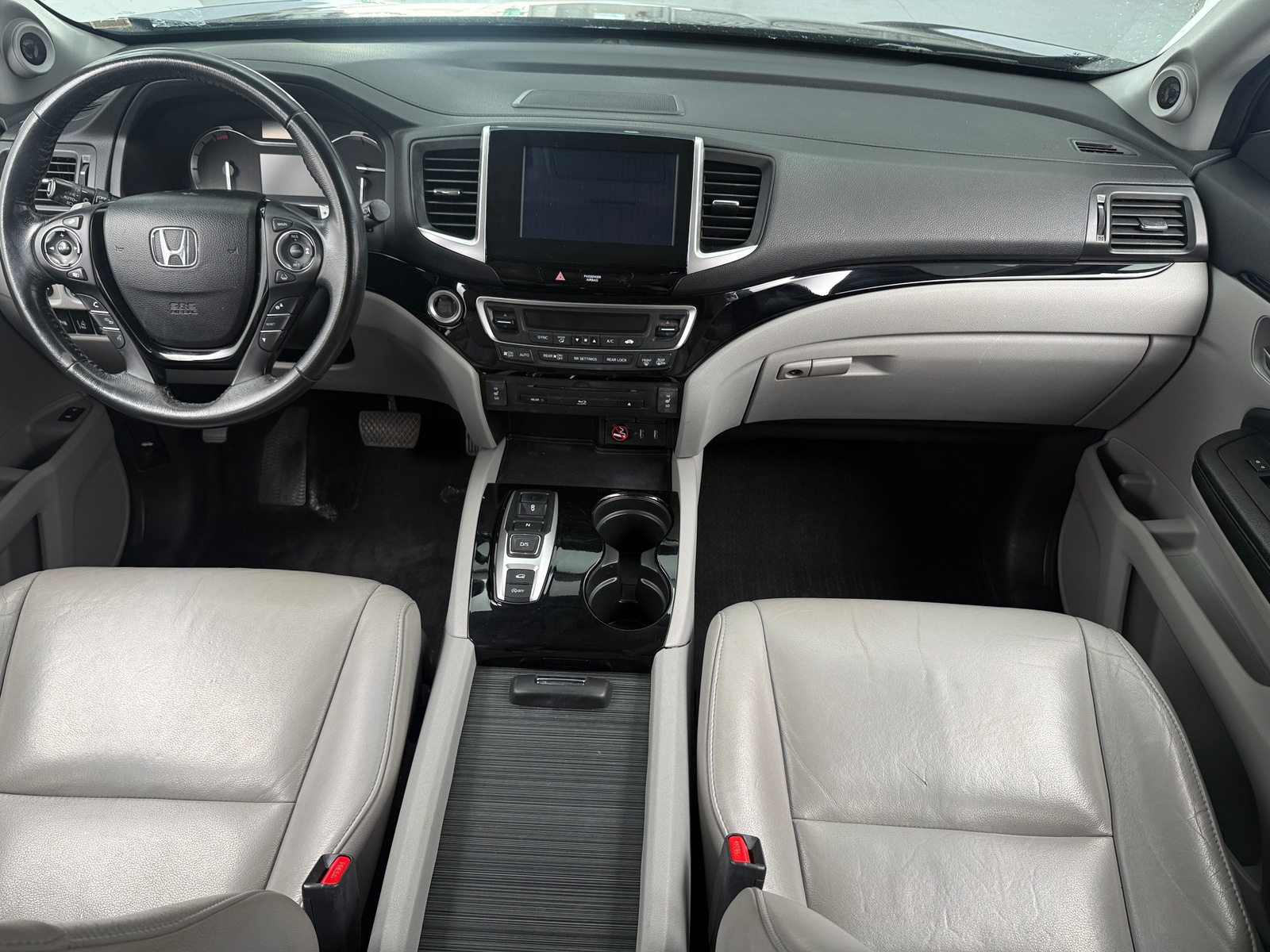 Thumbnail: 2016 Honda Pilot - 3
