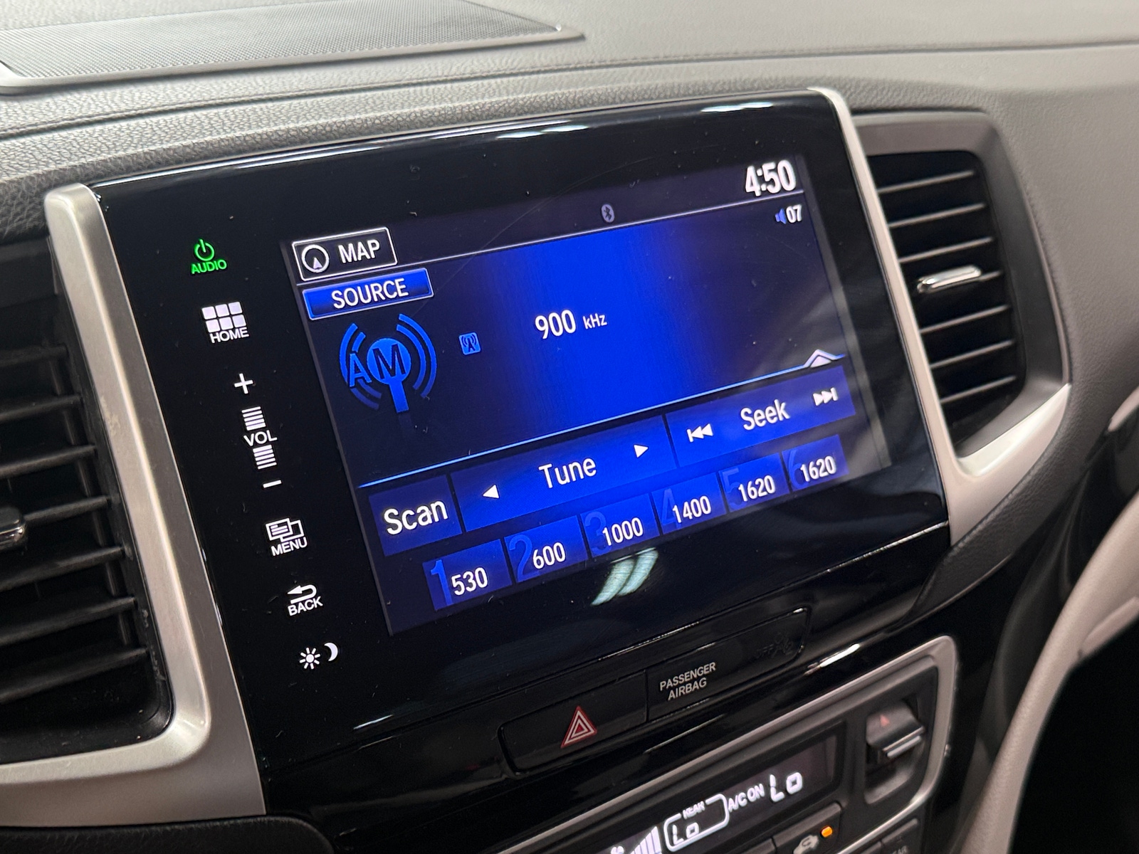 Thumbnail: 2016 Honda Pilot - 4