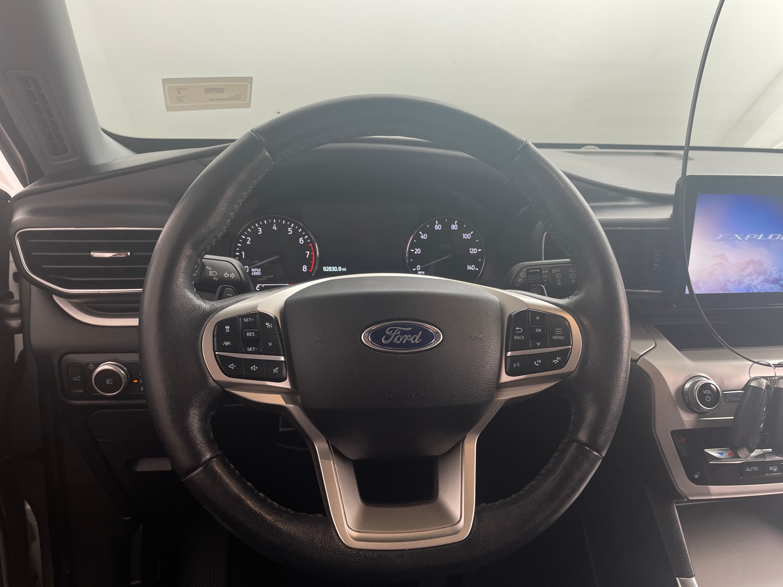 Thumbnail: 2021 Ford Explorer - 4