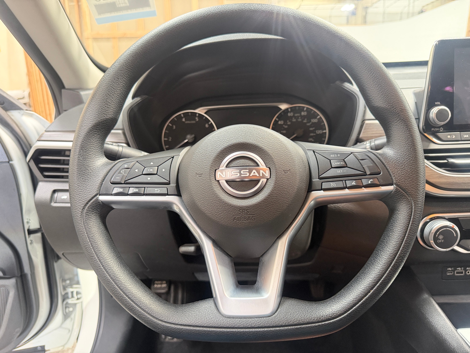 Thumbnail: 2025 Nissan Altima - 5