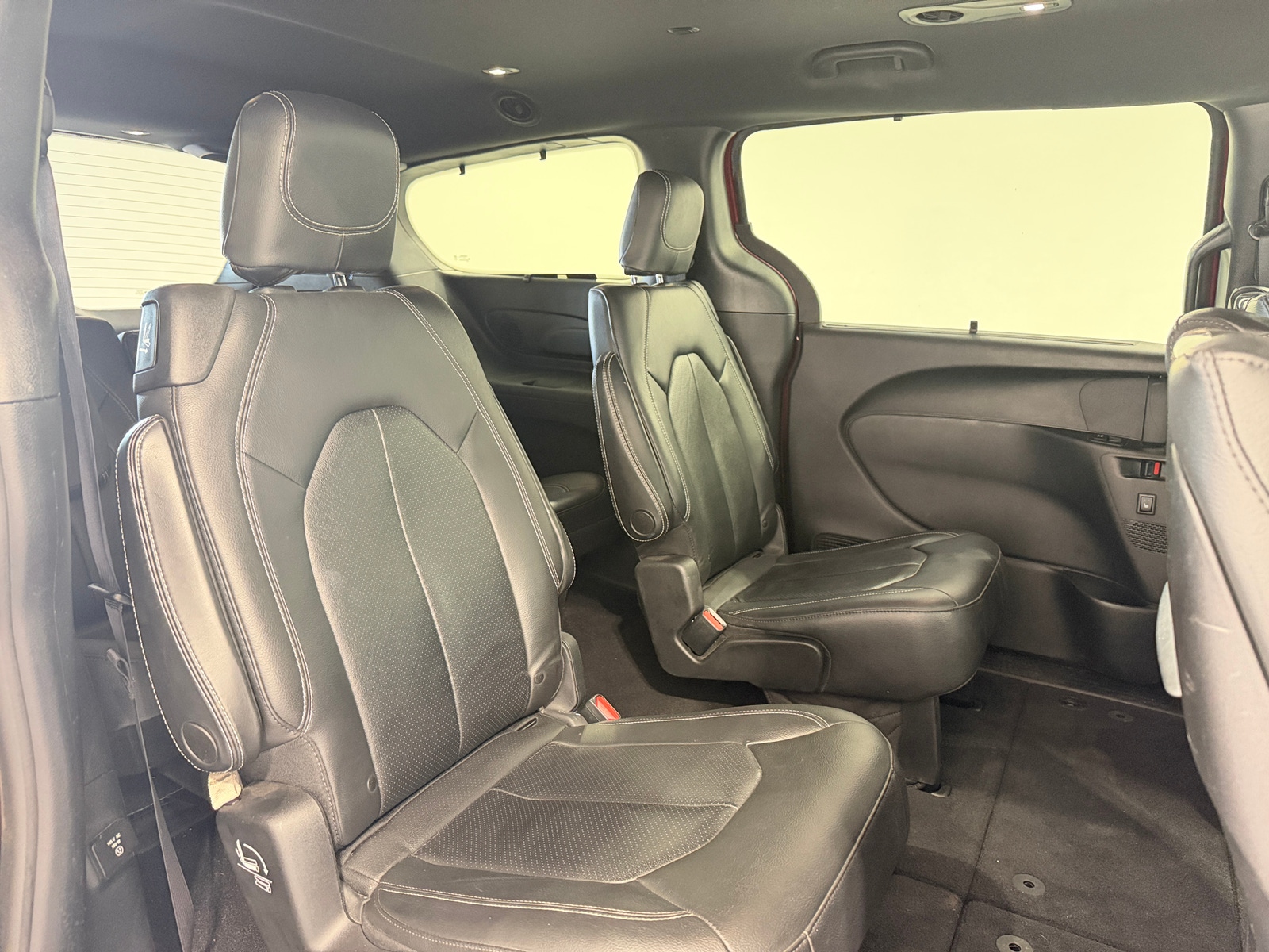 Thumbnail: 2020 Chrysler Pacifica - 5