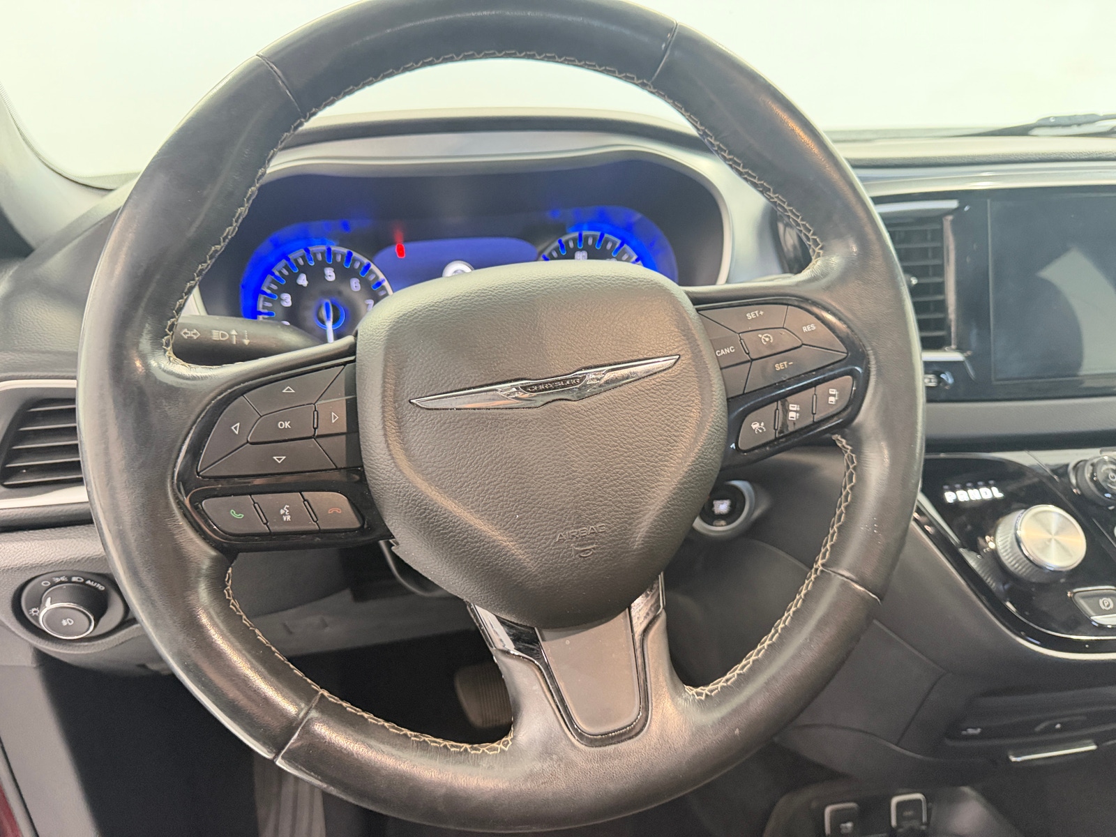 Thumbnail: 2020 Chrysler Pacifica - 4
