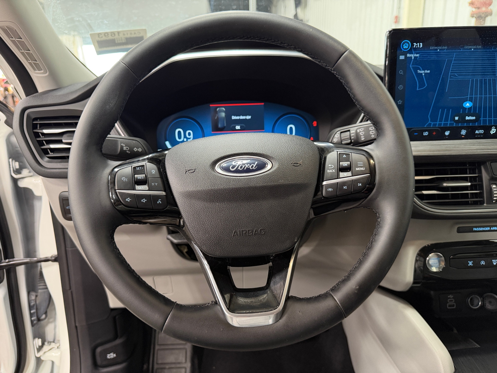 Thumbnail: 2025 Ford Escape - 4