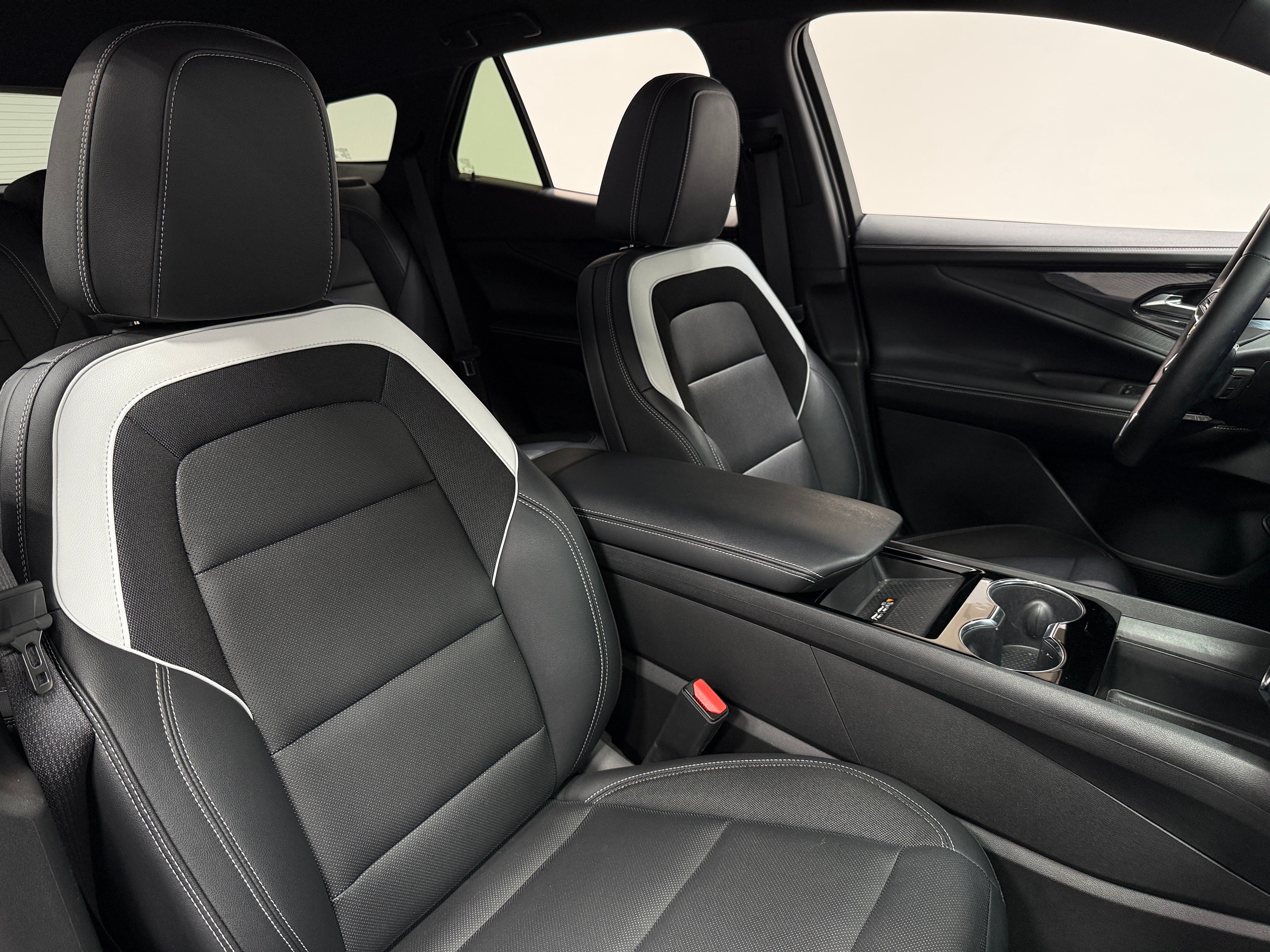 Used 2024 Chevrolet Blazer EV LT with VIN 3GNKDBRJ8RS221119 for sale in Auburn, WA