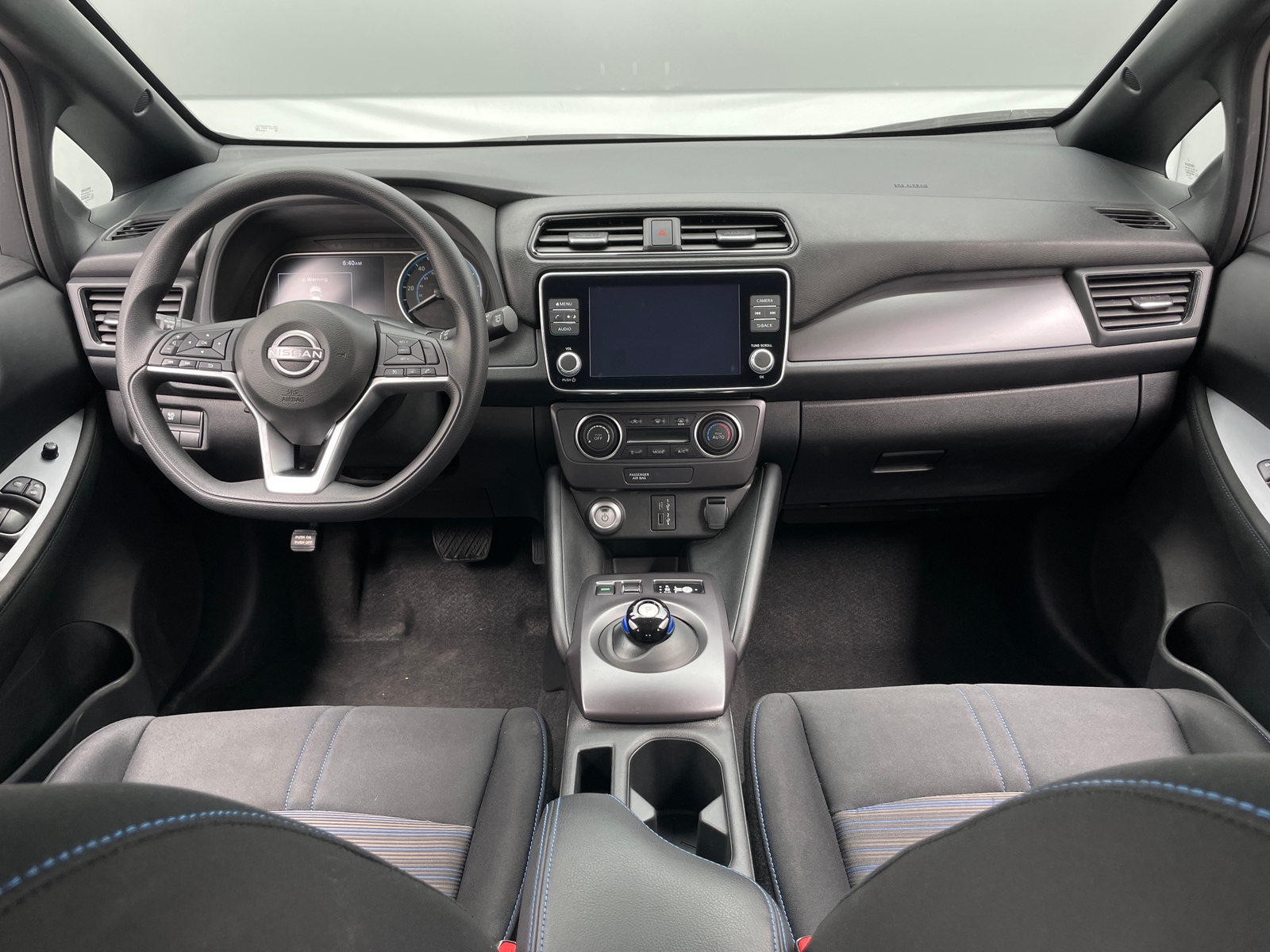 Thumbnail: 2025 Nissan Leaf - 3