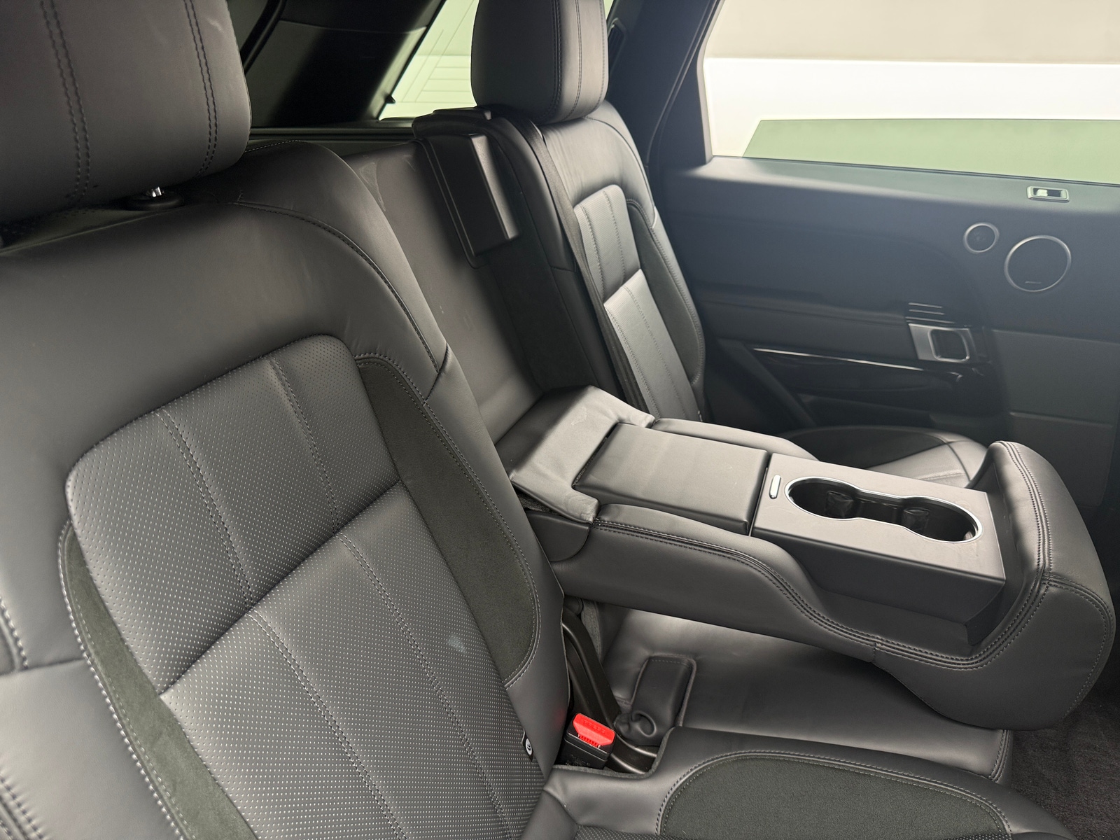 Thumbnail: 2020 Land Rover Range Rover Sport - 5
