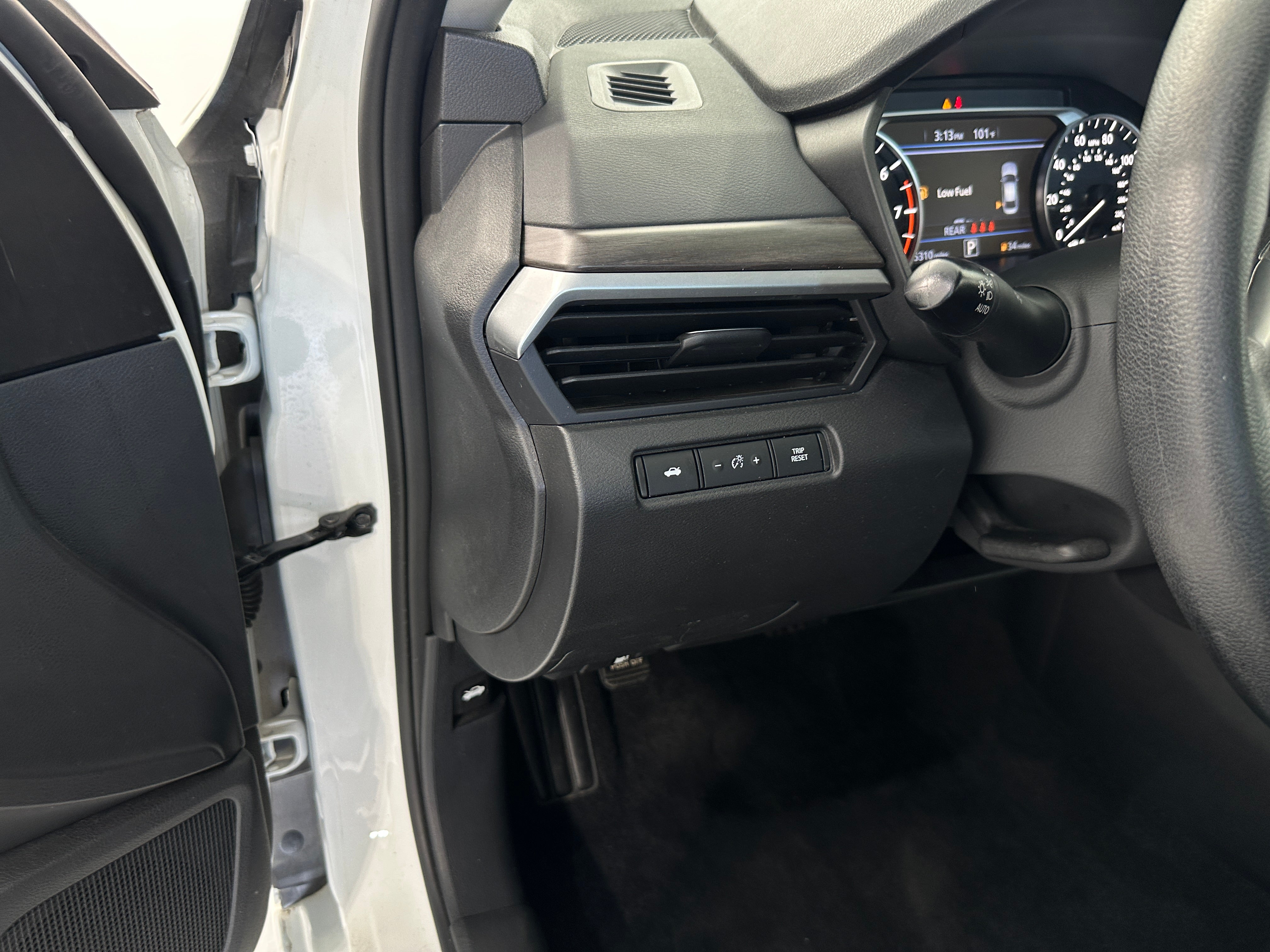2025 Nissan Altima SV - Photo 10