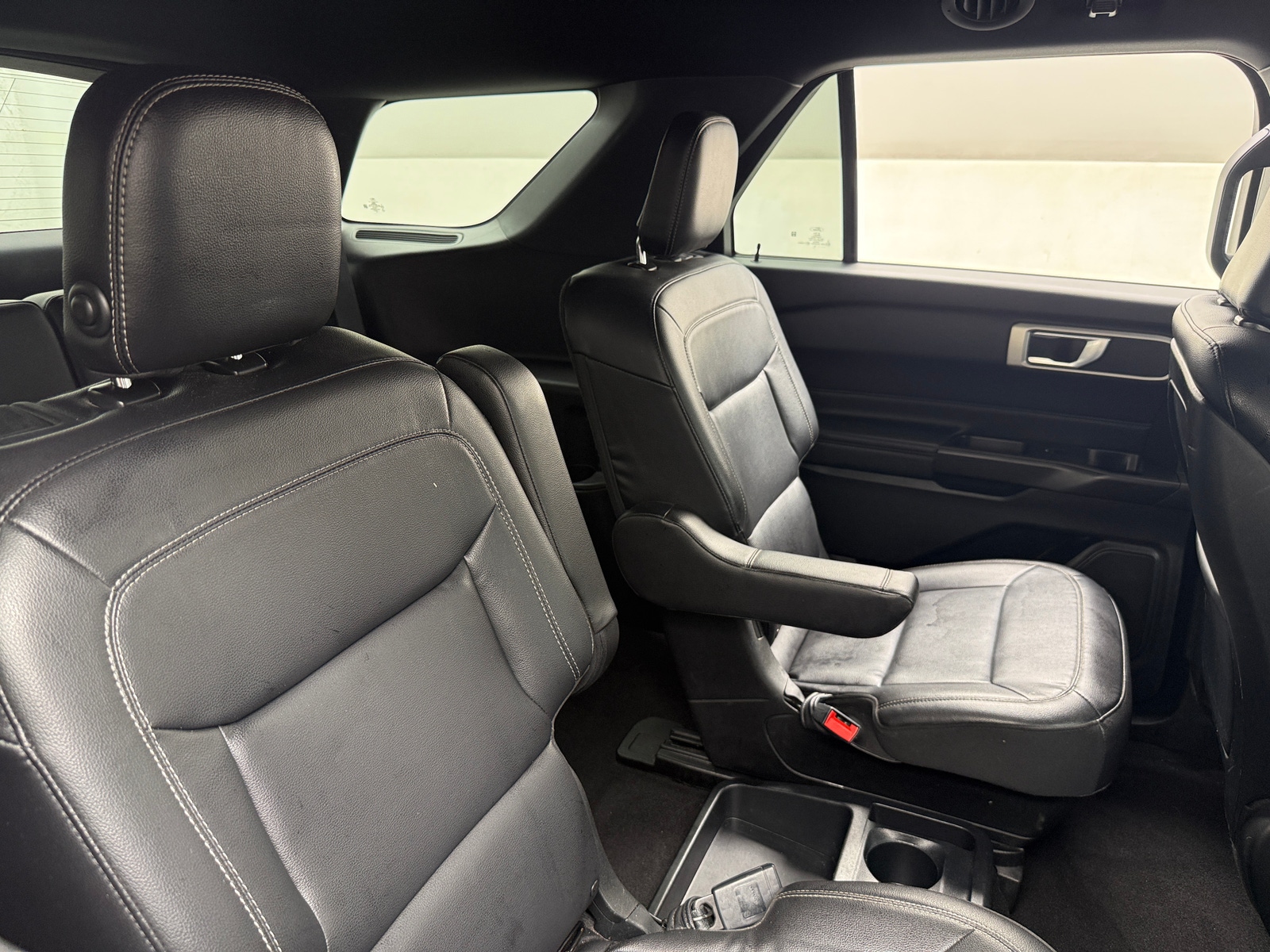 Thumbnail: 2020 Ford Explorer - 5