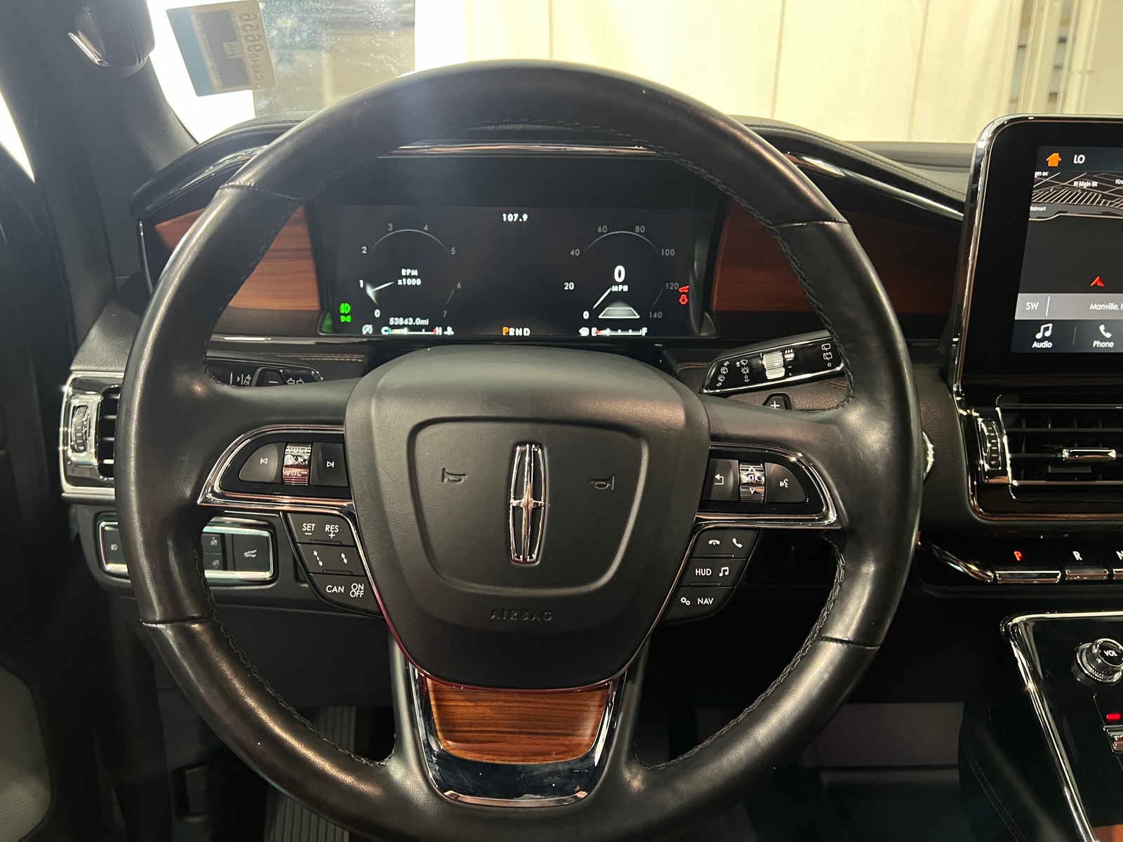 Thumbnail: 2019 Lincoln Navigator - 4