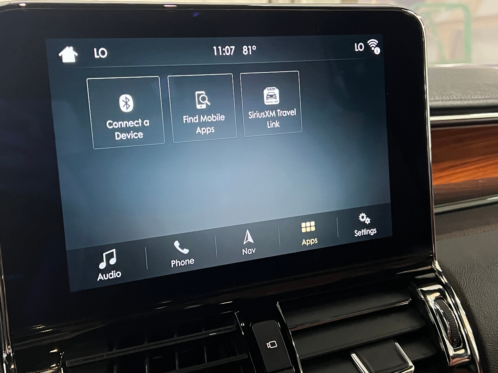 Thumbnail: 2019 Lincoln Navigator - 3